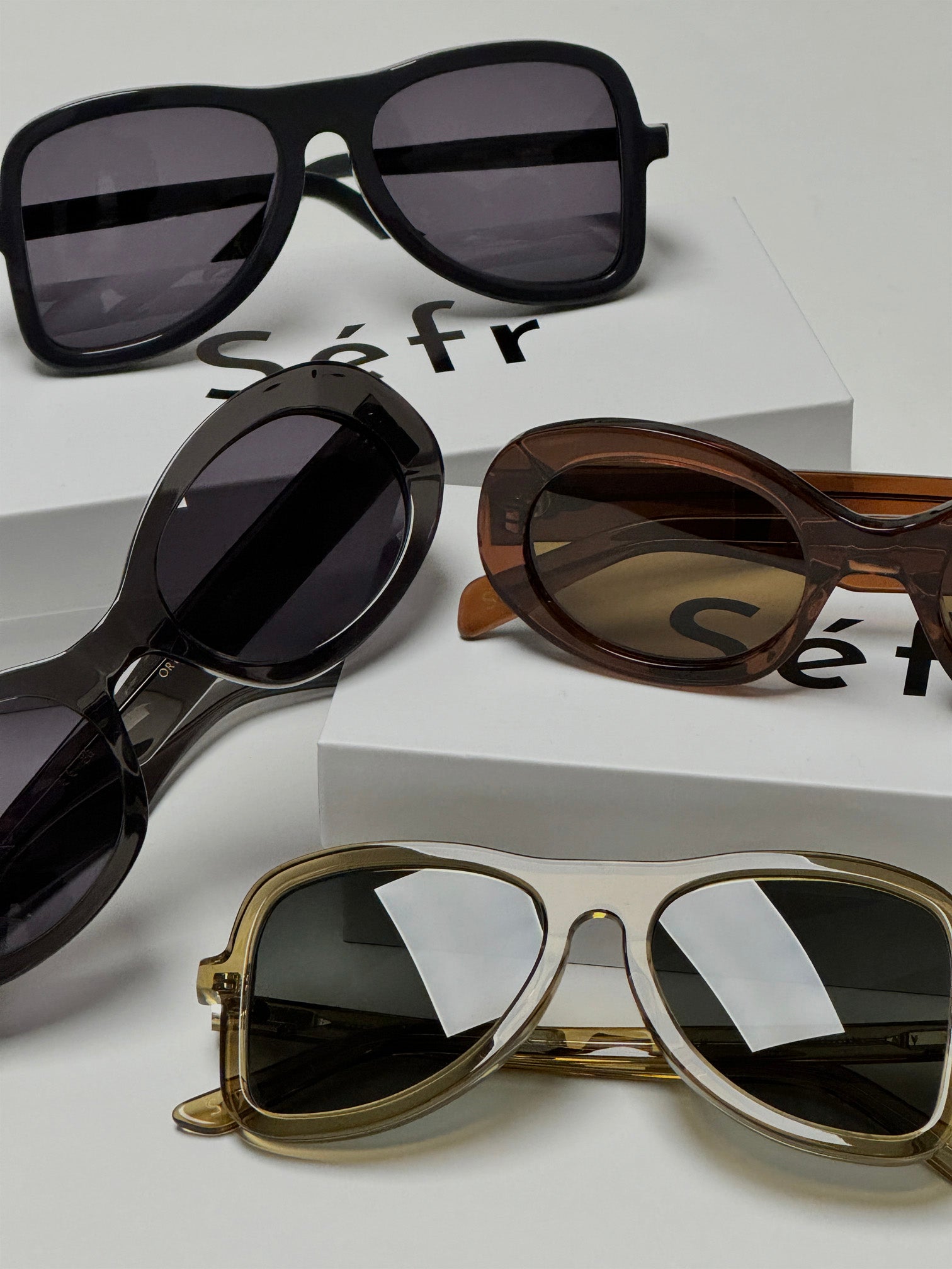 EYEWEAR
