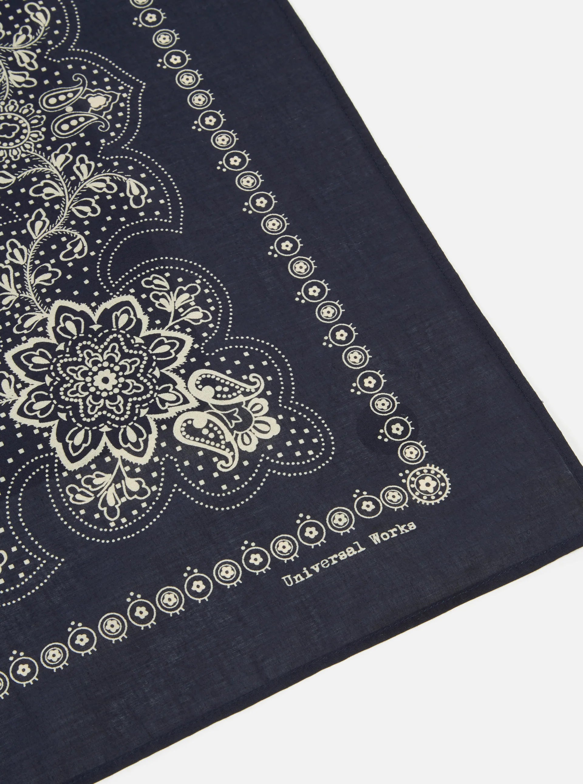 UNIVERSAL WORKS Classic Bandana Neckerchief | Navy LEO BOUTIQUE