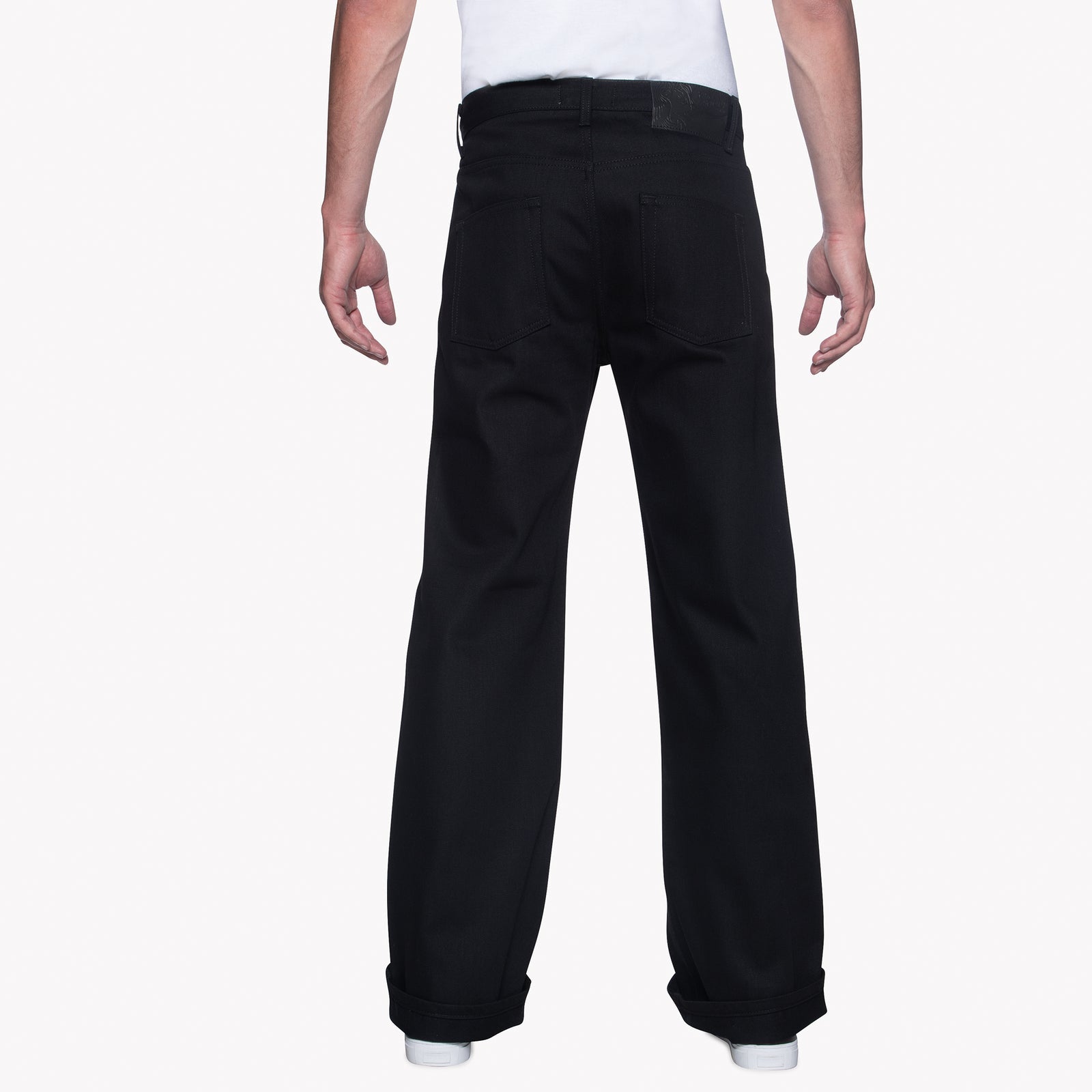 NAKED AND FAMOUS Strong Guy | Solid Black Selvedge LEO BOUTIQUE