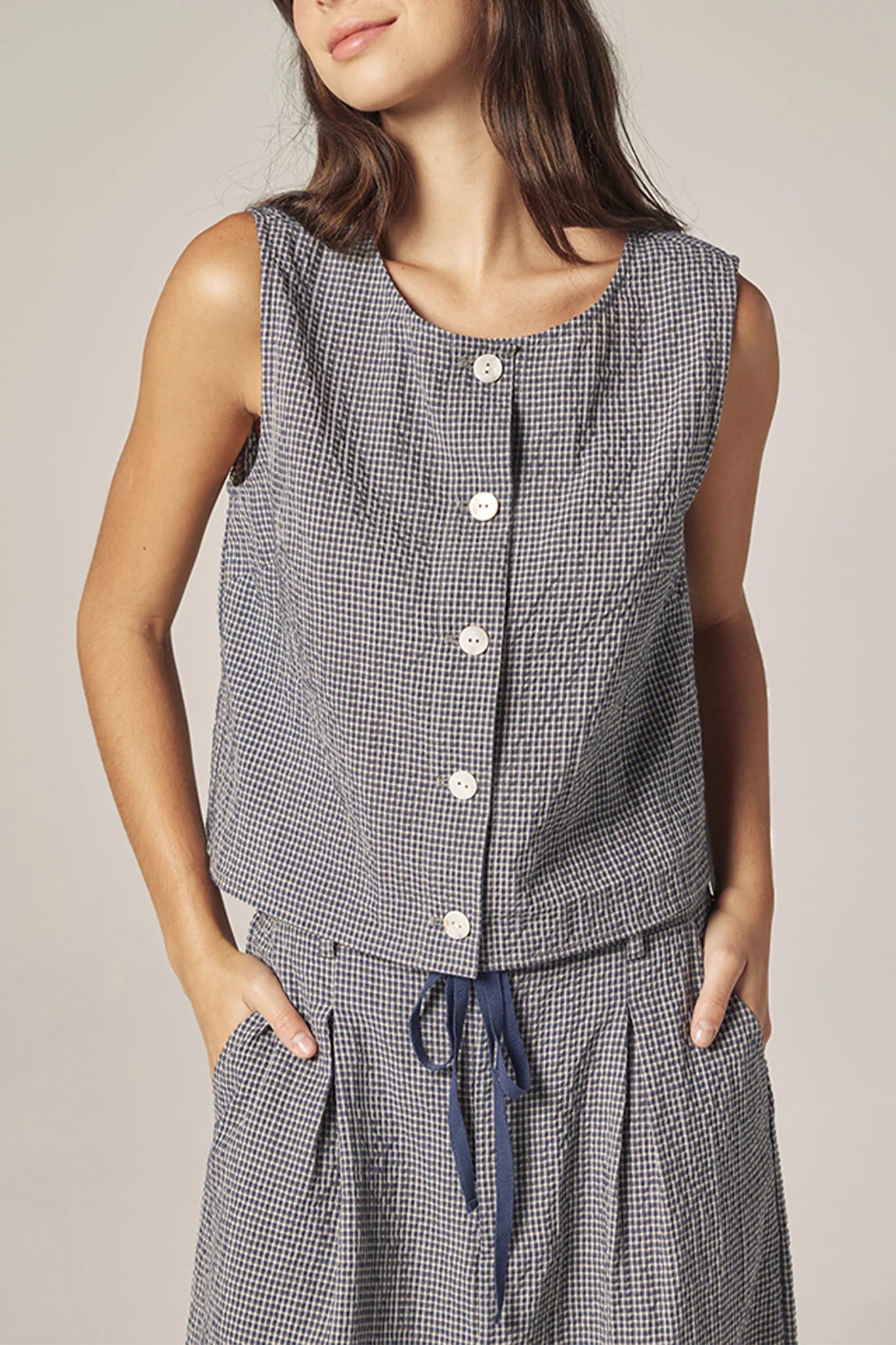 LEO BOUTIQUE Plaid Button Down Top | Navy/White AMENTE