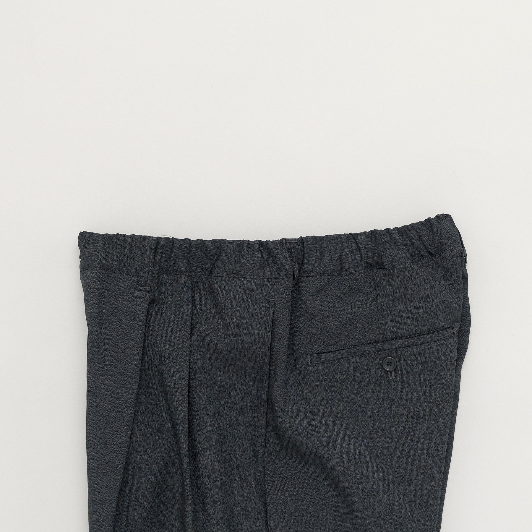 STILL BY HAND Relaxed 2 Tuck Pants | Charcoal LEO BOUTIQUE