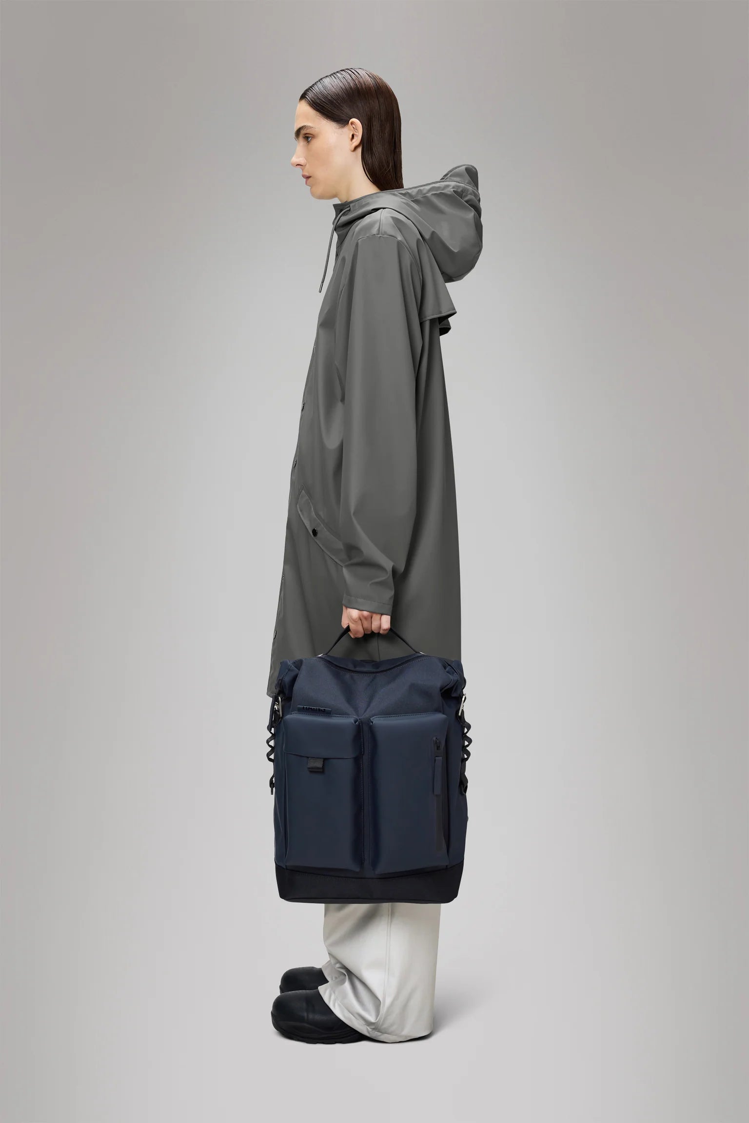 RAINS Otaru Backpack | Navy LEO BOUTIQUE