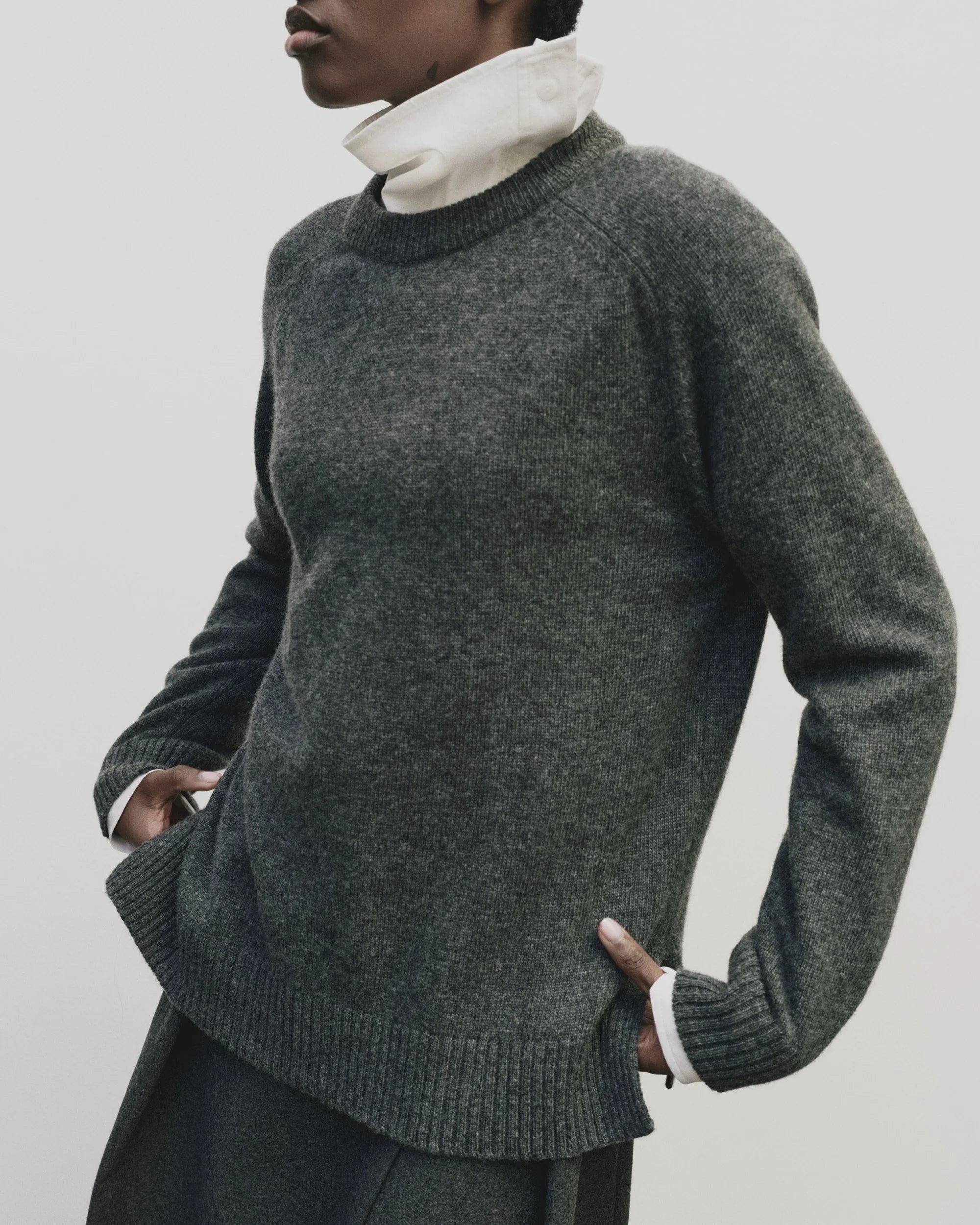 LEO BOUTIQUE Cashmere Blend Crew Neck Knit | Gray MIJEONG PARK 