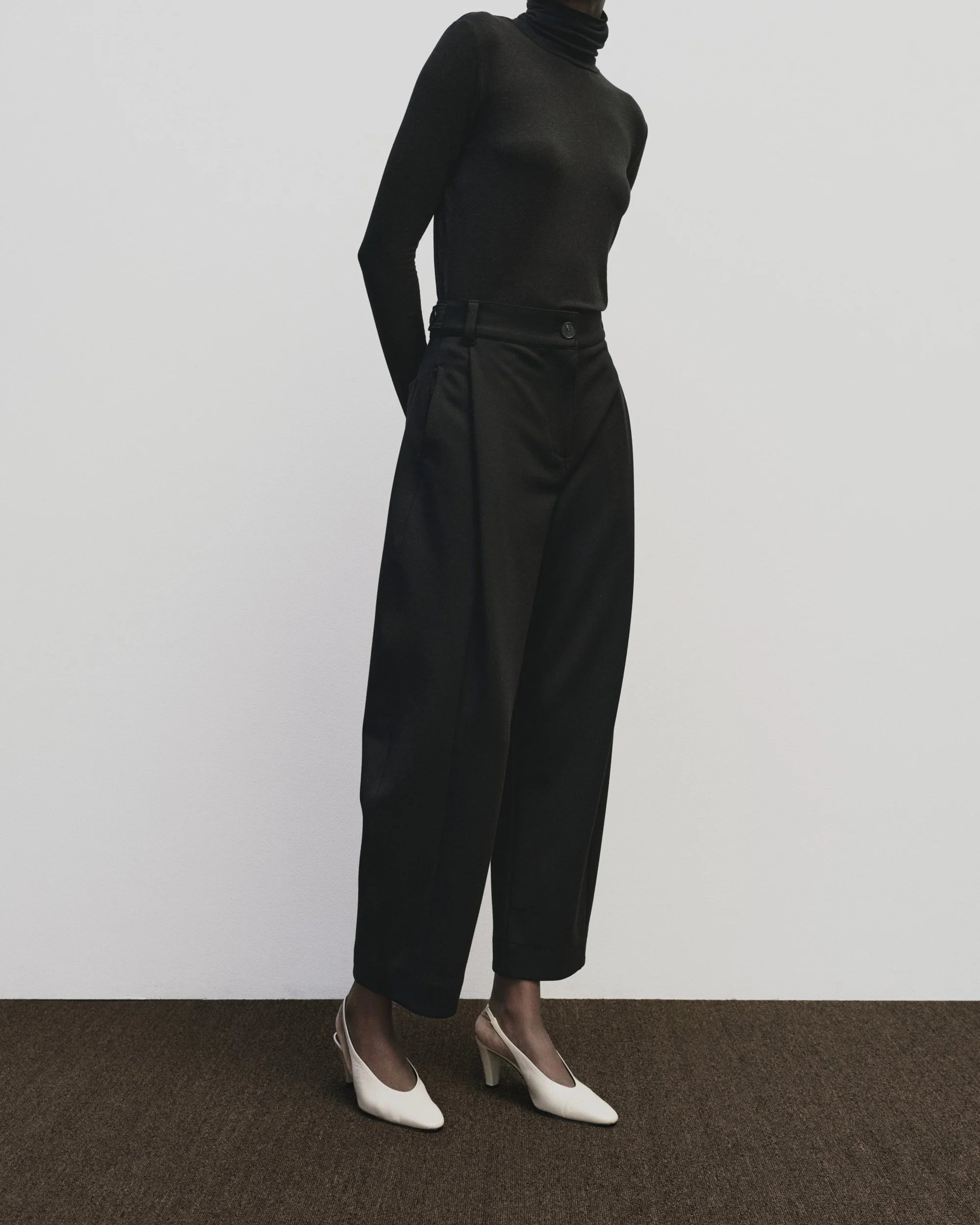 LEO BOUTIQUE Roll Neck Jersey Top | Black MIJEONG PARK 