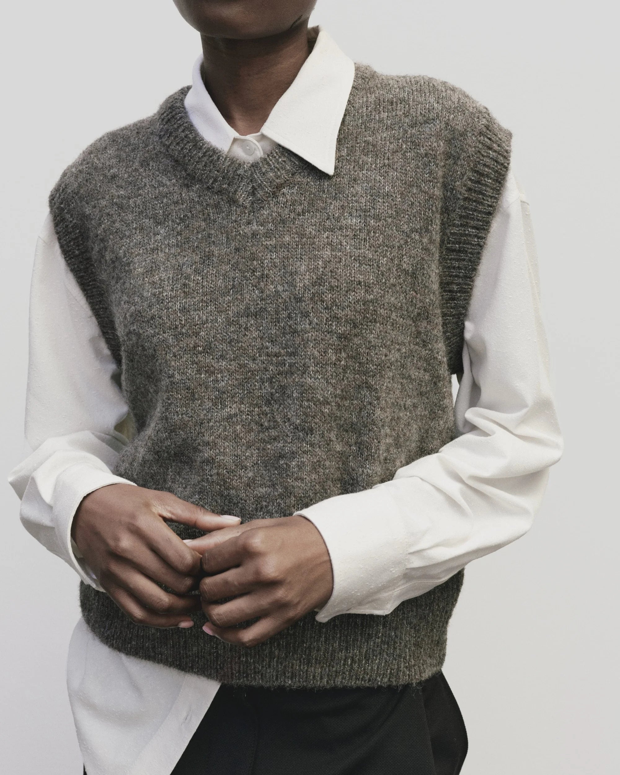 LEO BOUTIQUE Wool Blend Vest | Heather Brown MIJEONG PARK