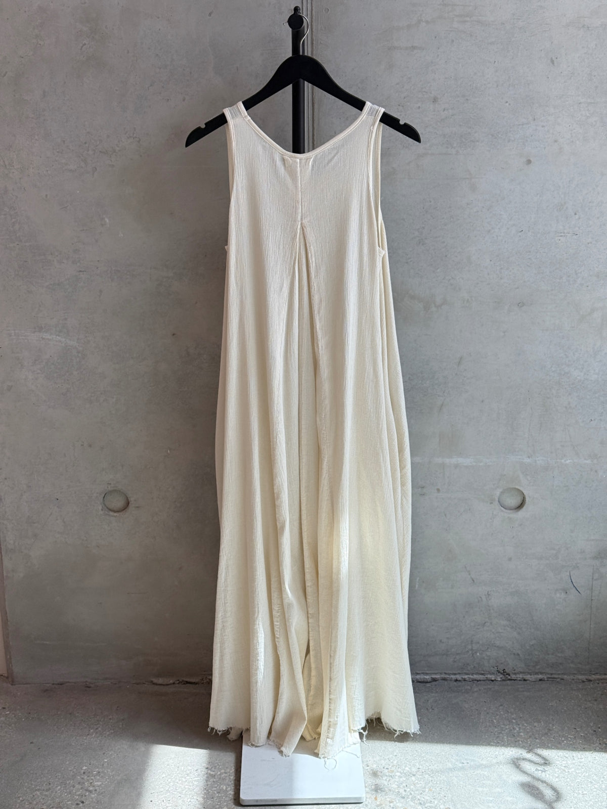 LEO RELOVED BLACK CRANE XS Ivory/Beige