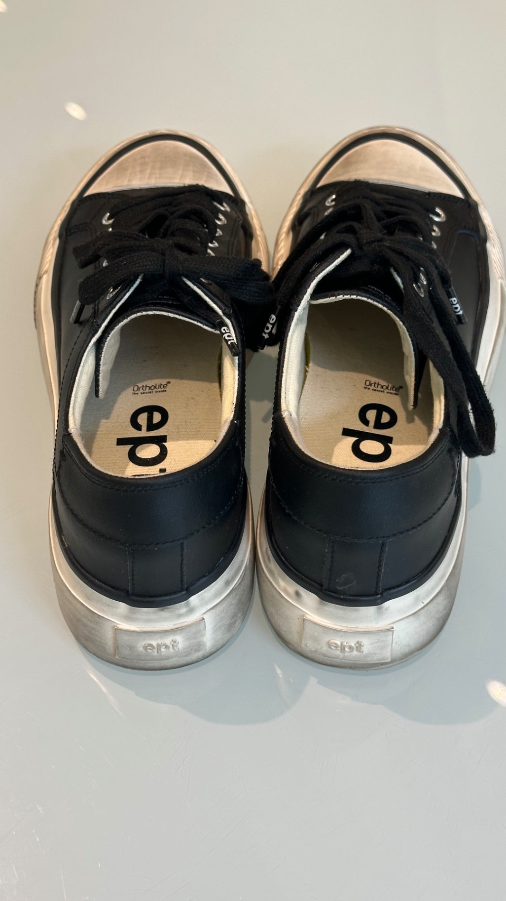 LEO RELOVED 8 EPT Black 