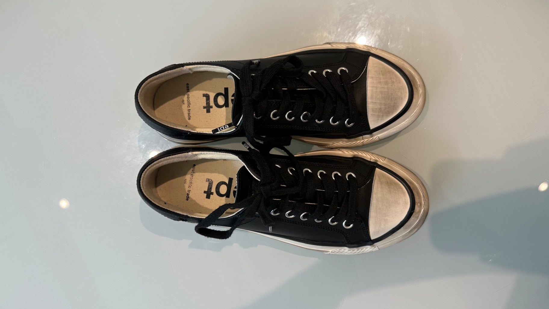LEO RELOVED 8 EPT Black 