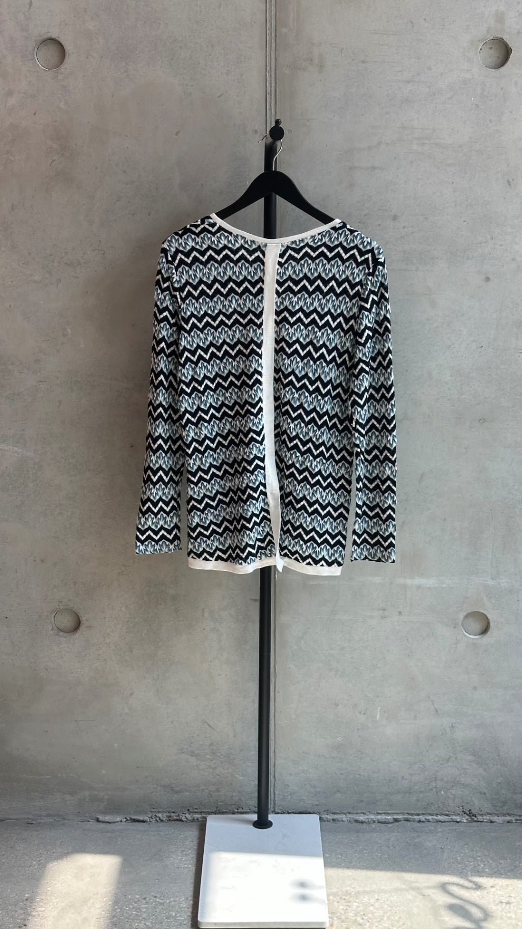 LEO RELOVED M Black, white, light blue Knit L/S Generation Love