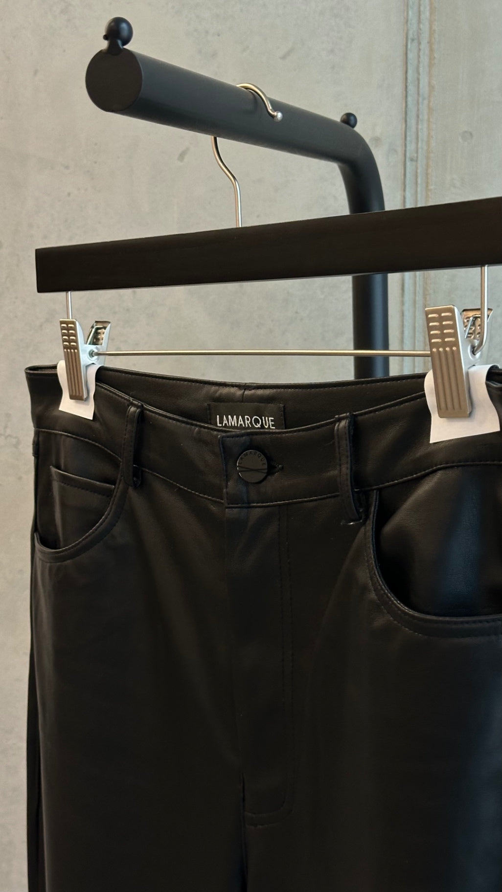 LEO RELOVED 26 Black Lamarque