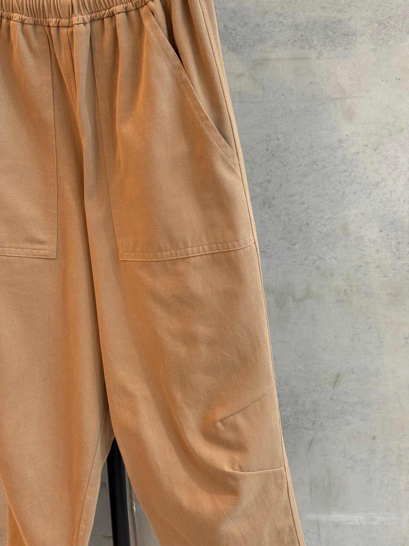 LEO RELOVED XS Beige A BRONZE AGE 