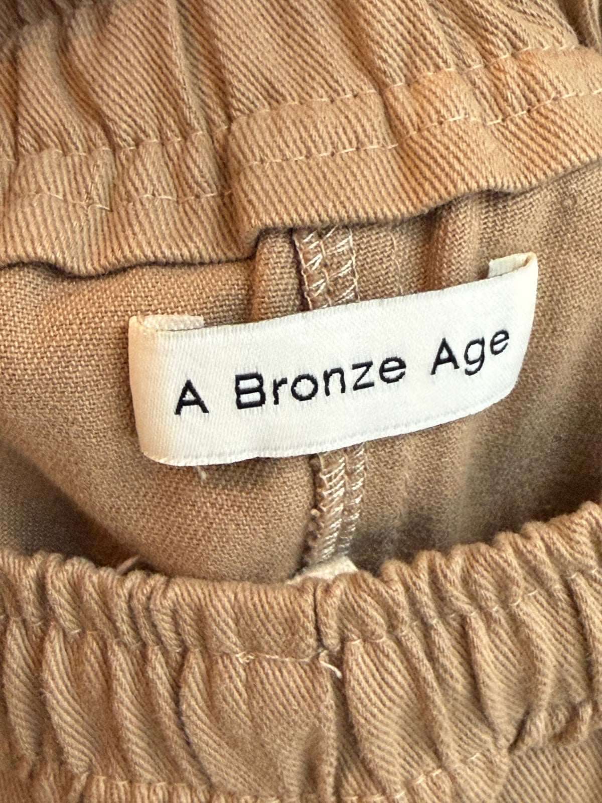 LEO RELOVED XS Beige A BRONZE AGE 