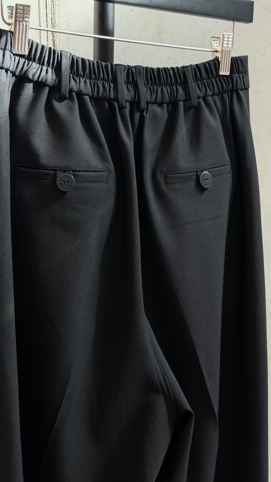 LEO RELOVED O/S Black CORDERA