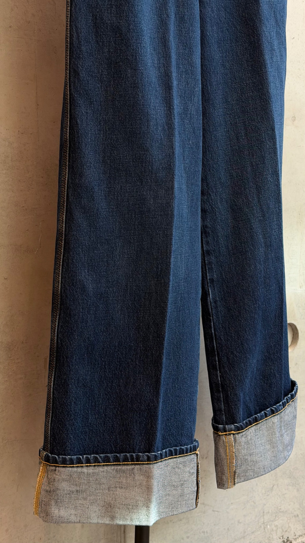 LEO RELOVE 29 Dark Blue Frame