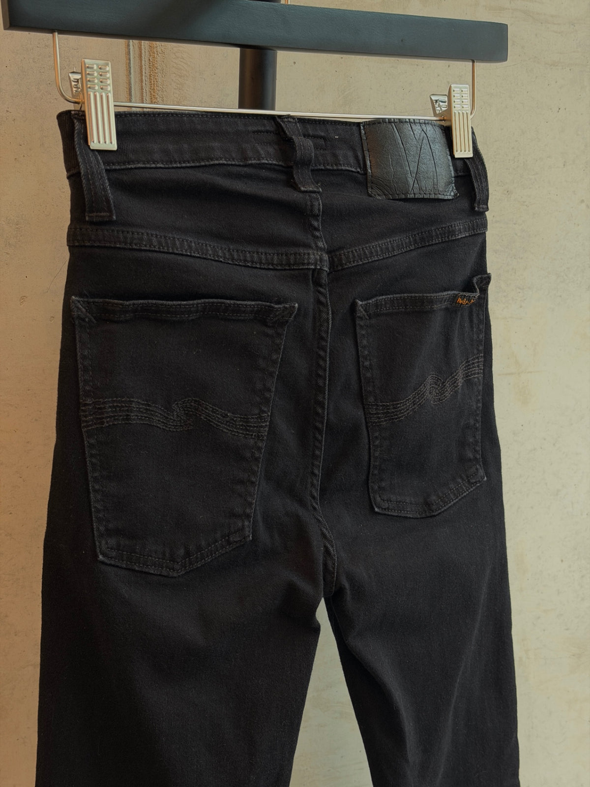 LEO RELOVED 27 Black Nudie Jeans