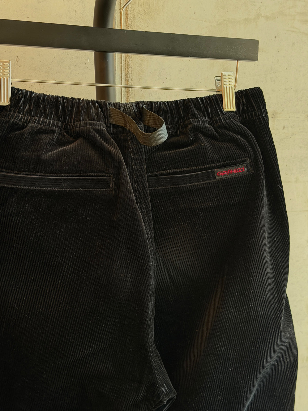 LEO RELOVED M Black GRAMICCI