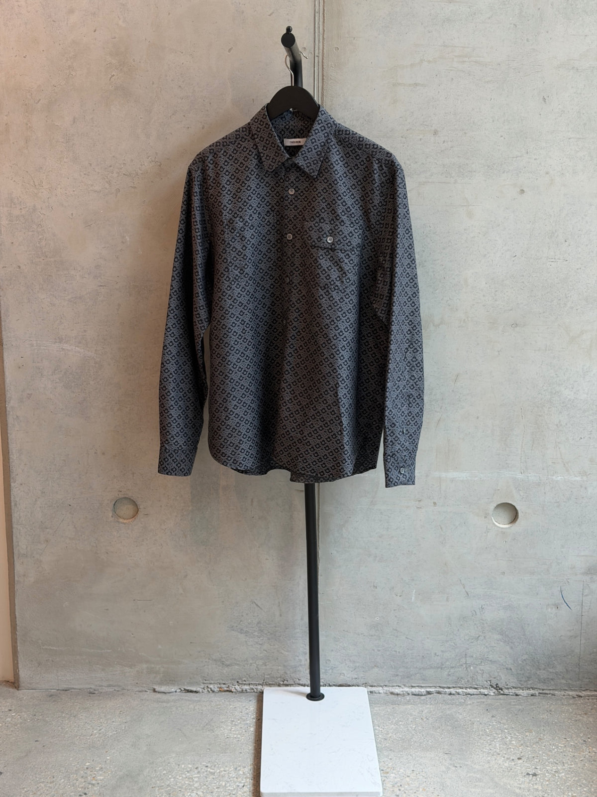 LEO RELOVED 48 Gray TRÈS BIEN