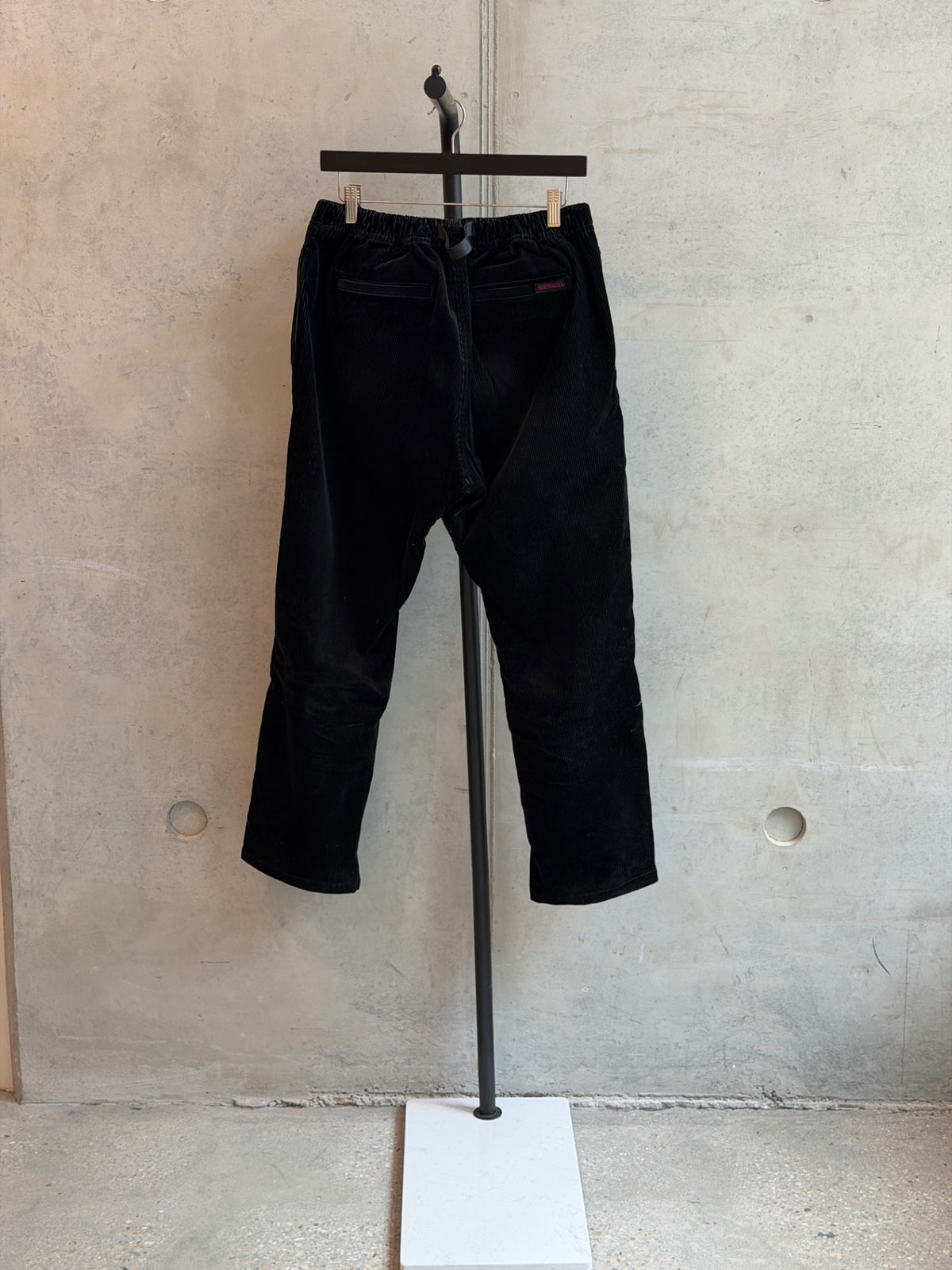 LEO RELOVED M Black GRAMICCI