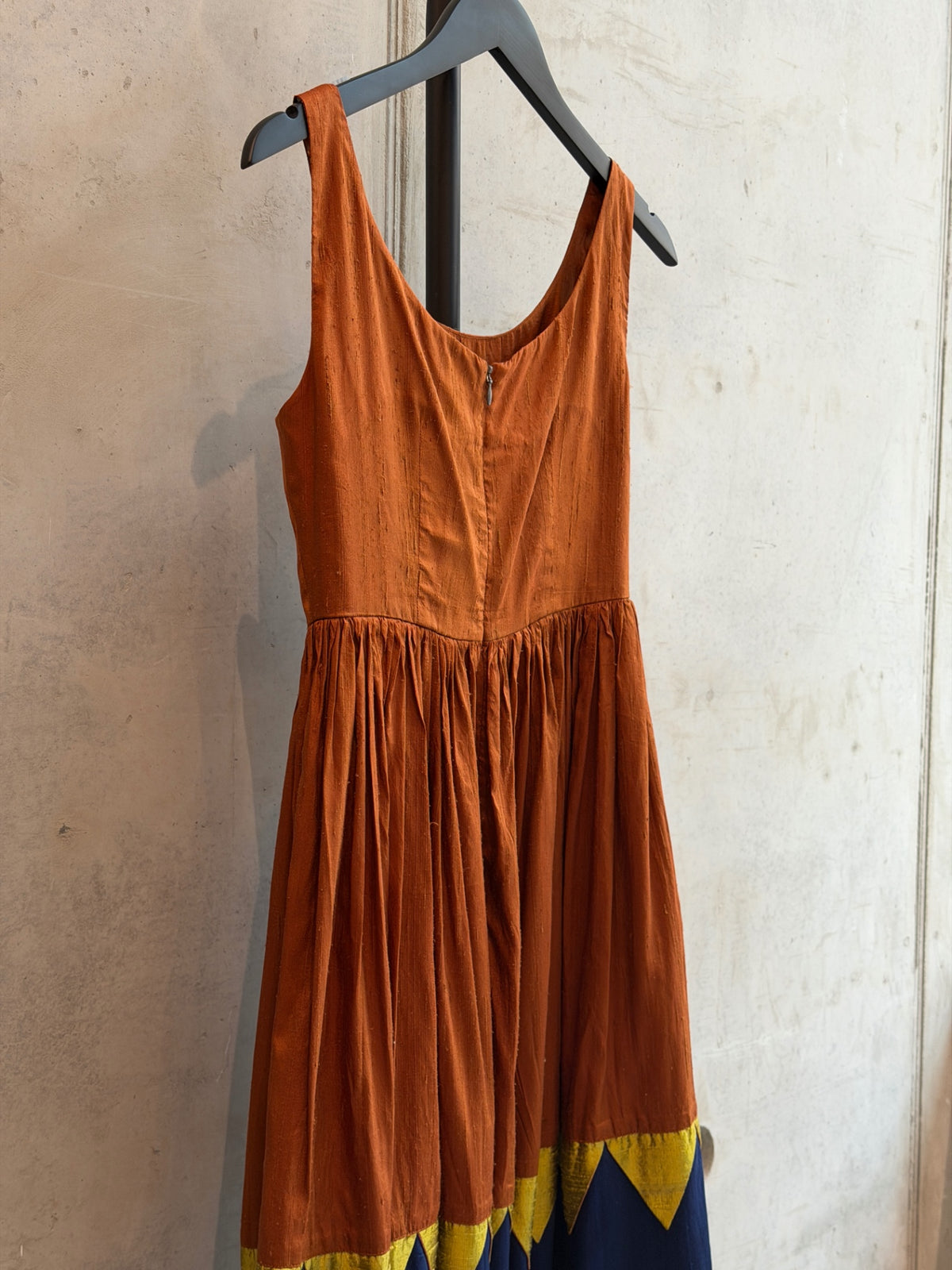 LEO RELOVED 8 Orange, Blue, Yellow Gorman