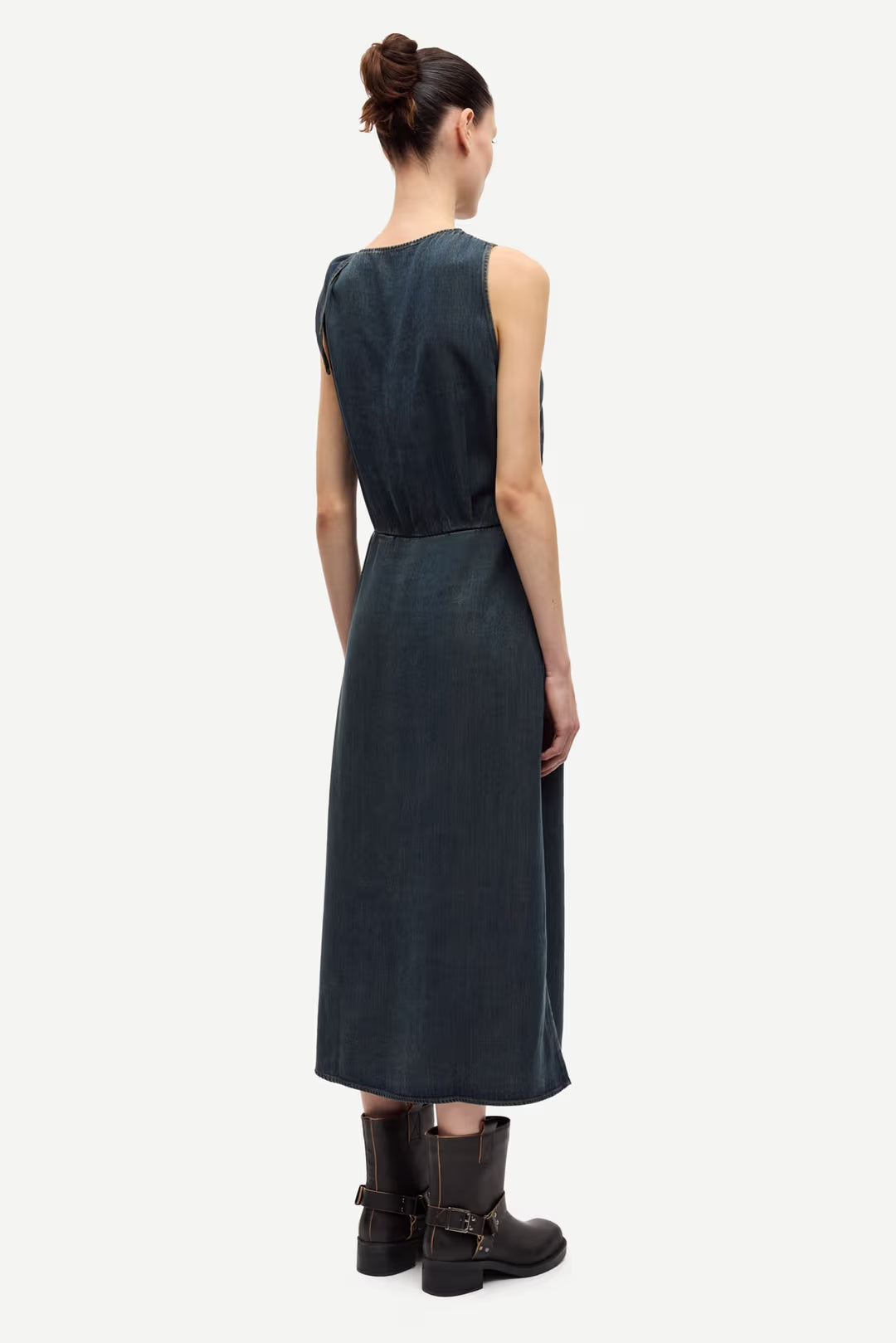 LEO BOUTIQUE Saalbas Washed Denim Dress | Burnt Oak SAMSOE SAMSOE