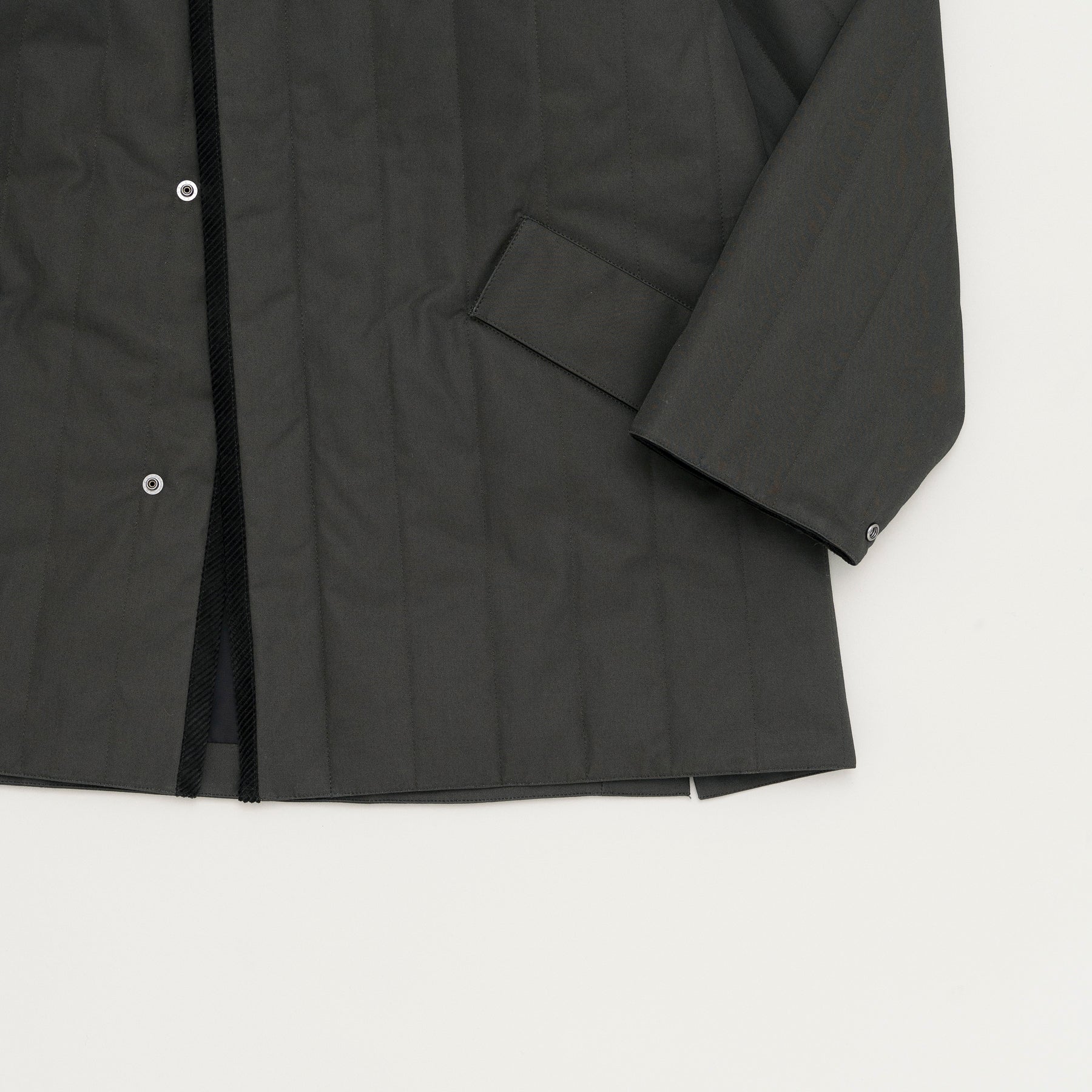 STILL BY HAND Quilted Half Coat | Green Charcoal LEO BOUTIQUE