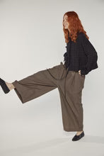 LEO BOUTIQUE Wide Leg Straight Pants | Black / Khaki AMENTE 
