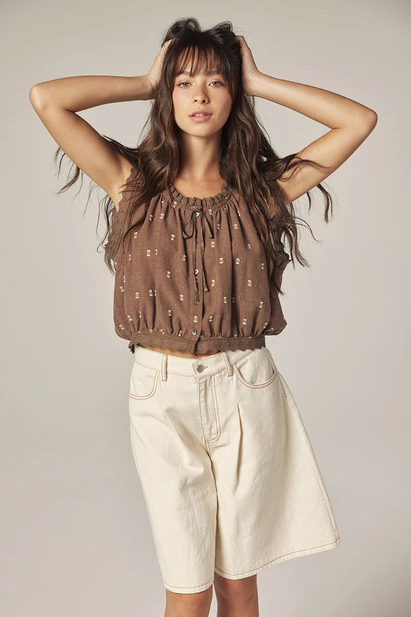 AMENTE Button Down Short Blouse | Mocha LEO BOUTIQUE