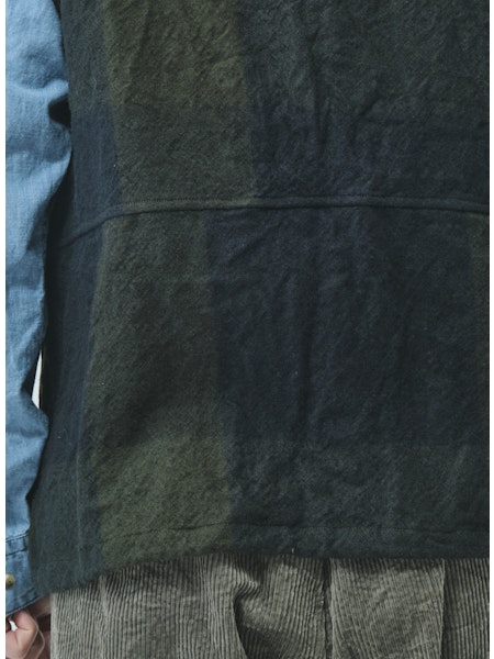 SAGE DE CRET WO Panel Check Washed Long Field Vest | Olive LEO BOUTIQUE