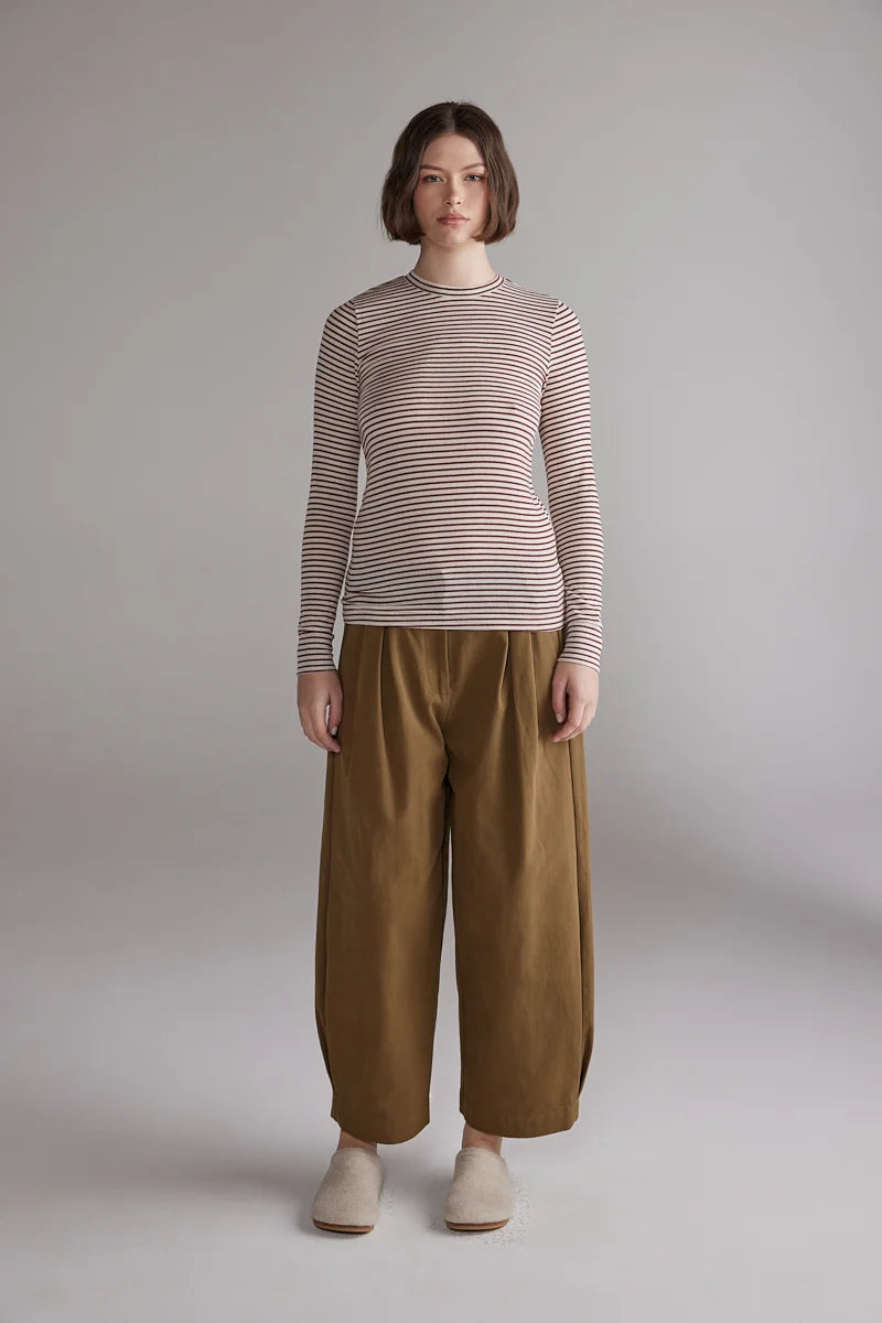 LEO BOUTIQUE Pleated Volume Pants | Curry AMENTE