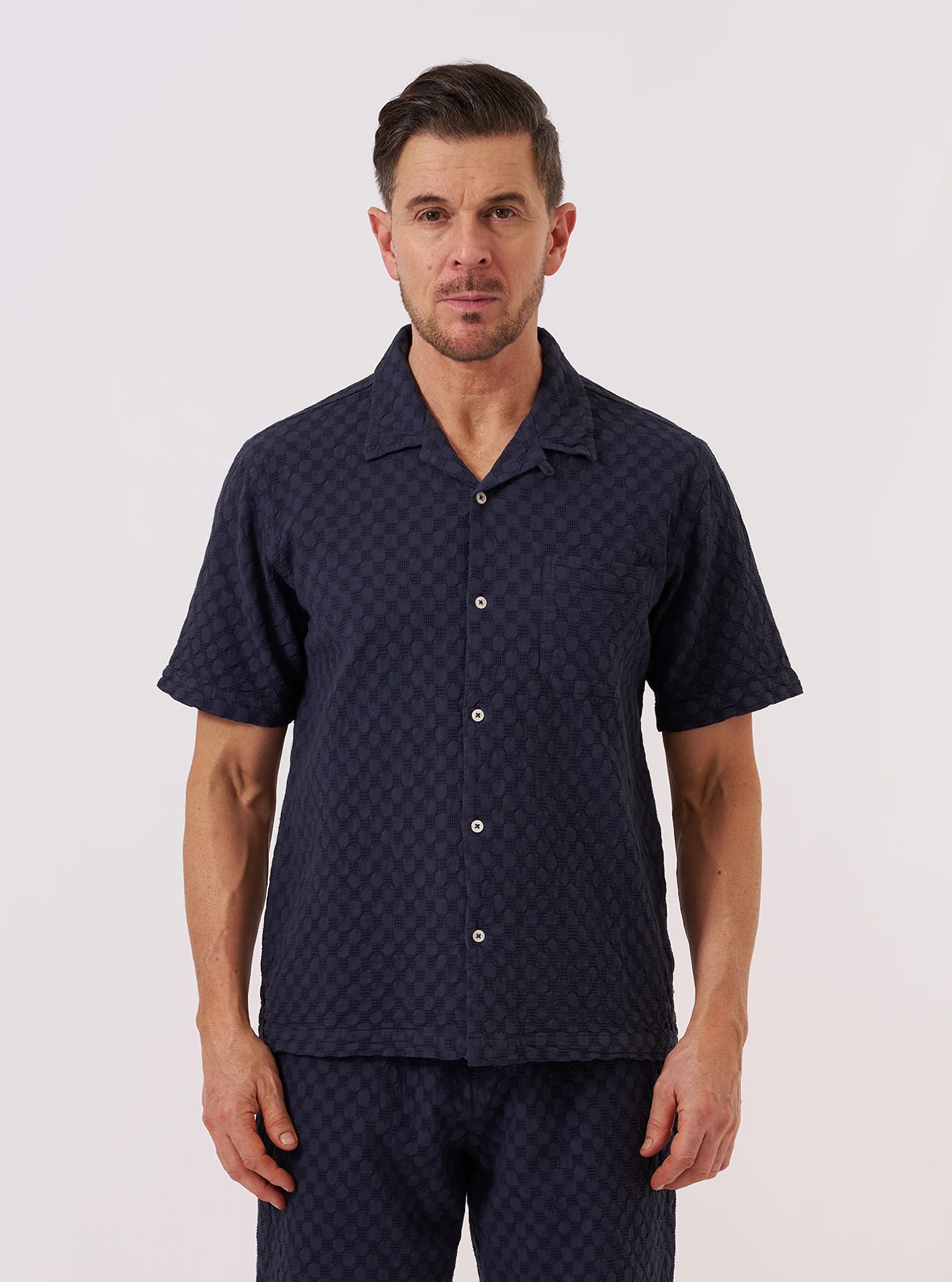 UNIVERSAL WORKS Road Shirt | Navy LEO BOUTIQUE 