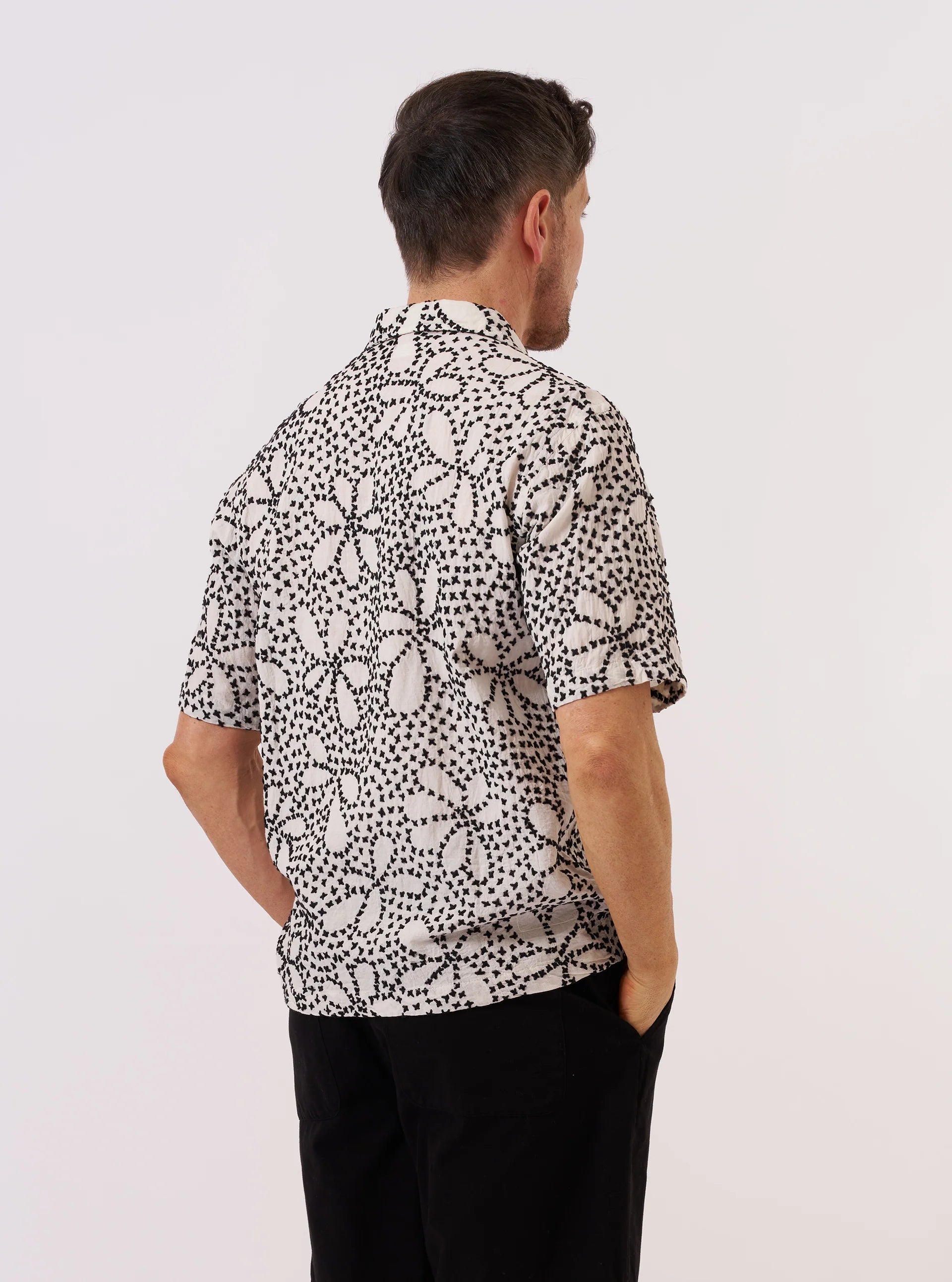 UNIVERSAL WORKS Road Shirt | Ecru/Black LEO BOUTIQUE