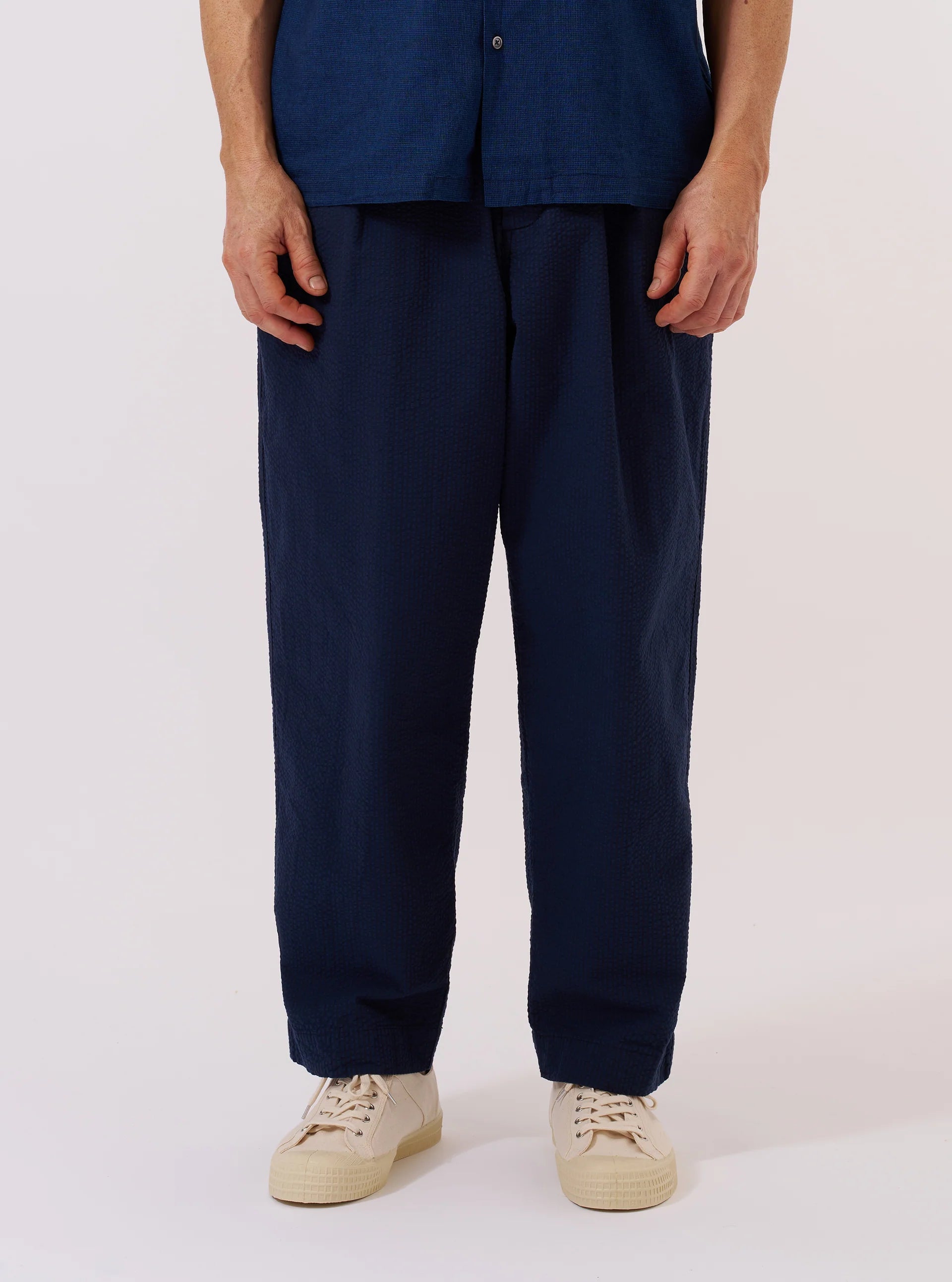 UNIVERSAL WORKS Oxford Pant | Navy LEO BOUTIQUE