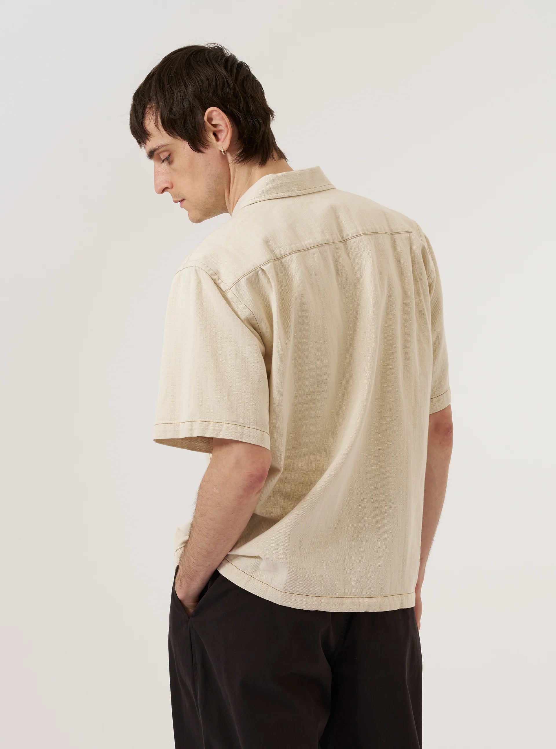 UNIVERSAL WORKS S/S Fatigue Shirt | Ecru LEO BOUTIQUE 