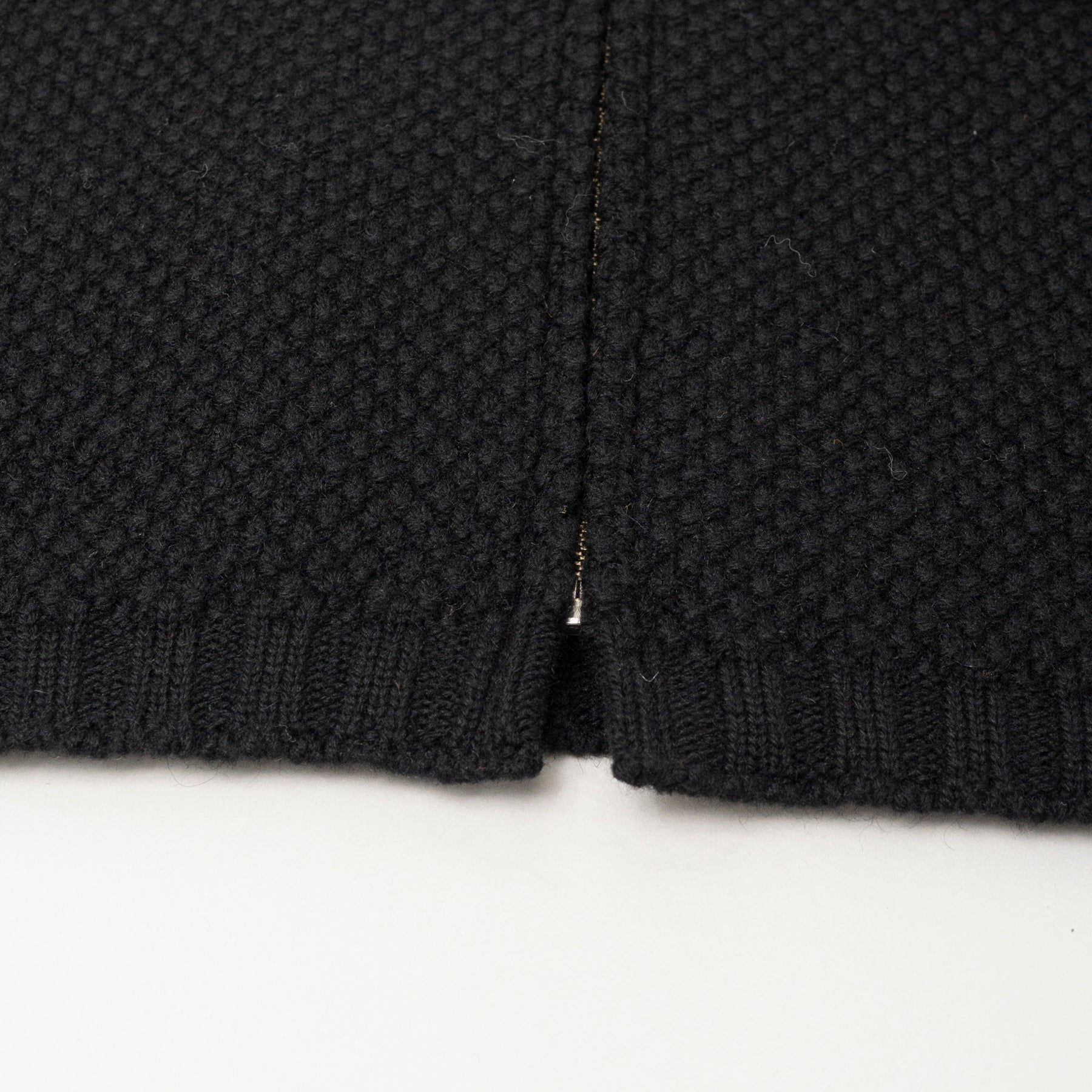 STILL BY HAND 5G Knitted Blouson | Black LEO BOUTIQUE