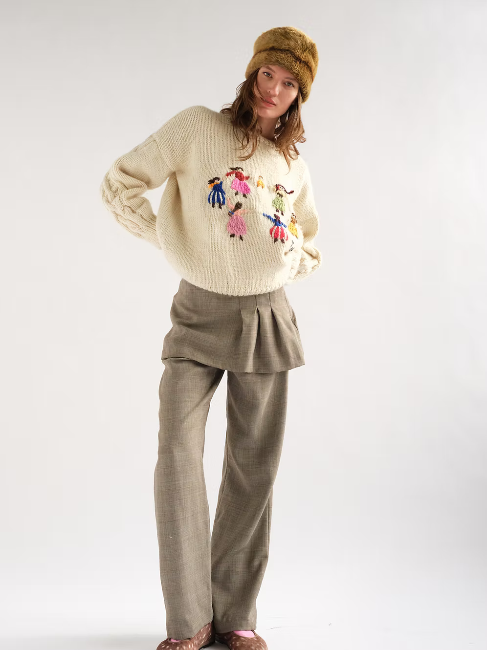 LEO BOUTIQUE Alegria Knit Hand Embroidered Sweater | Cream TACH