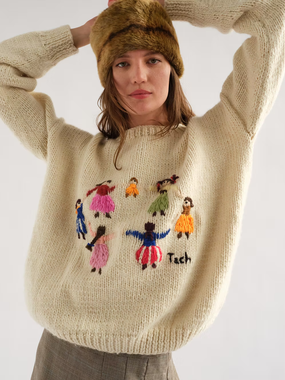 LEO BOUTIQUE Alegria Knit Hand Embroidered Sweater | Cream TACH