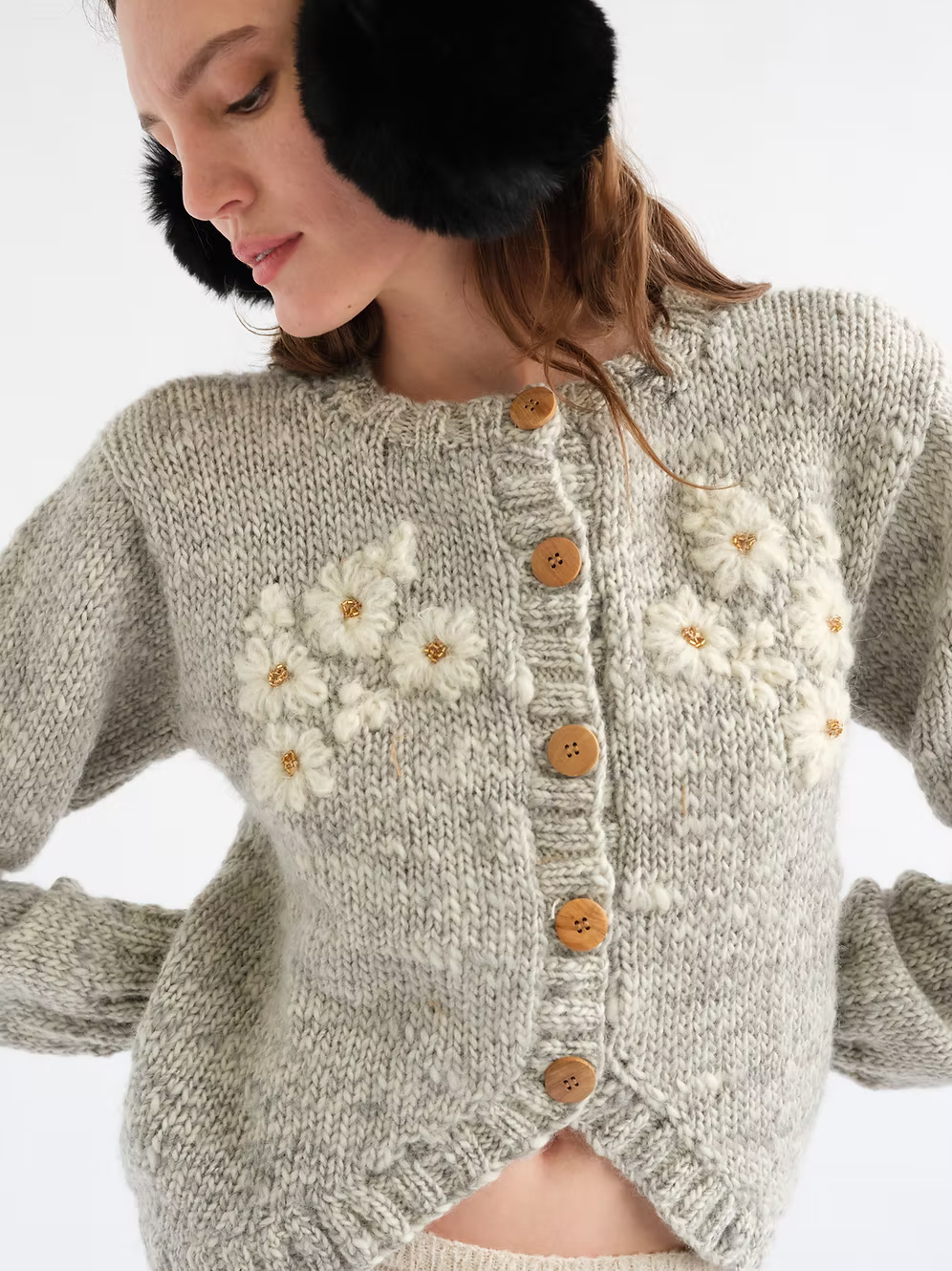 LEO BOUTIQUE Caramella Hand Embroidered Cardigan | Grey TACH