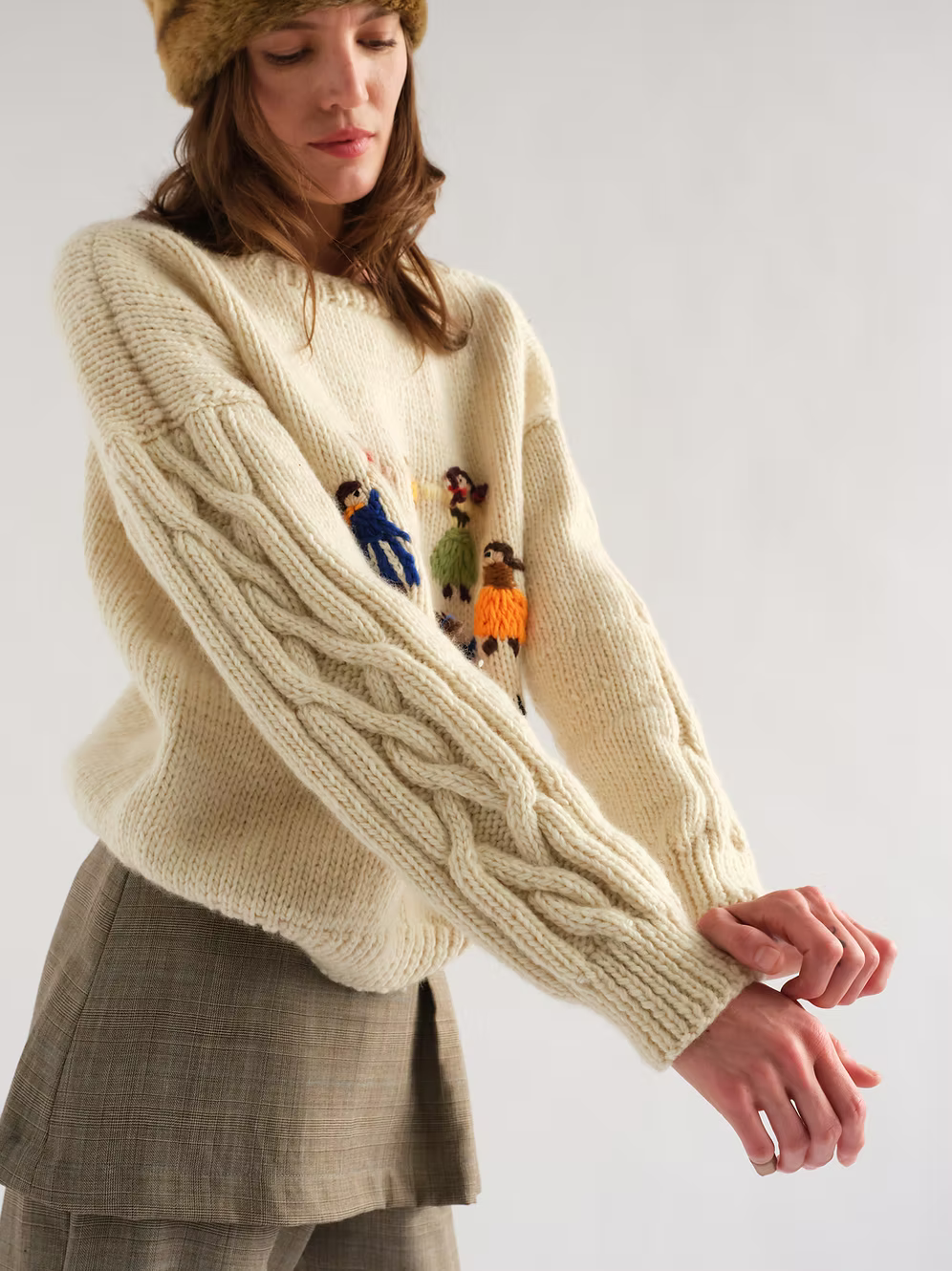 LEO BOUTIQUE Alegria Knit Hand Embroidered Sweater | Cream TACH