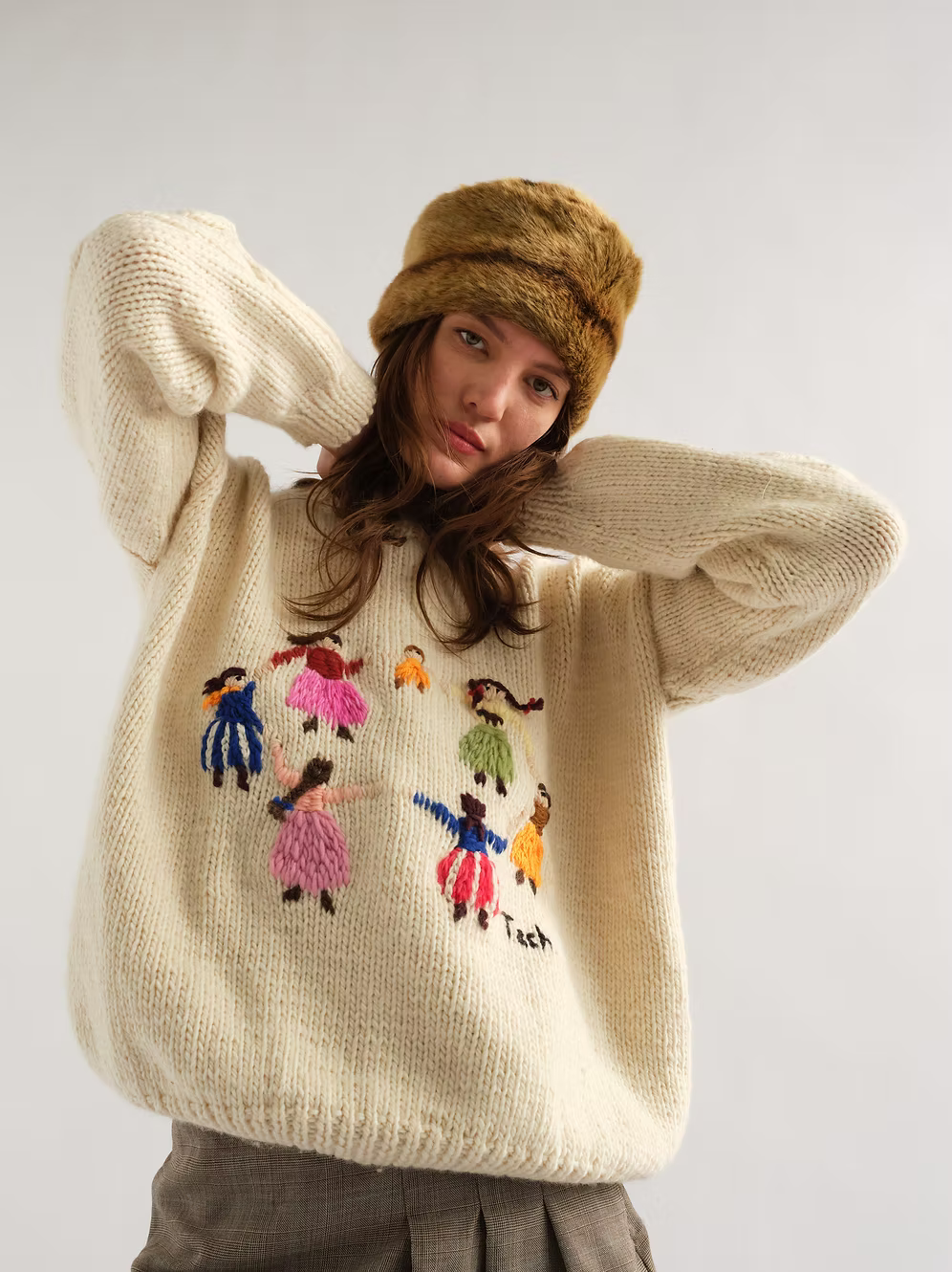 LEO BOUTIQUE Alegria Knit Hand Embroidered Sweater | Cream TACH