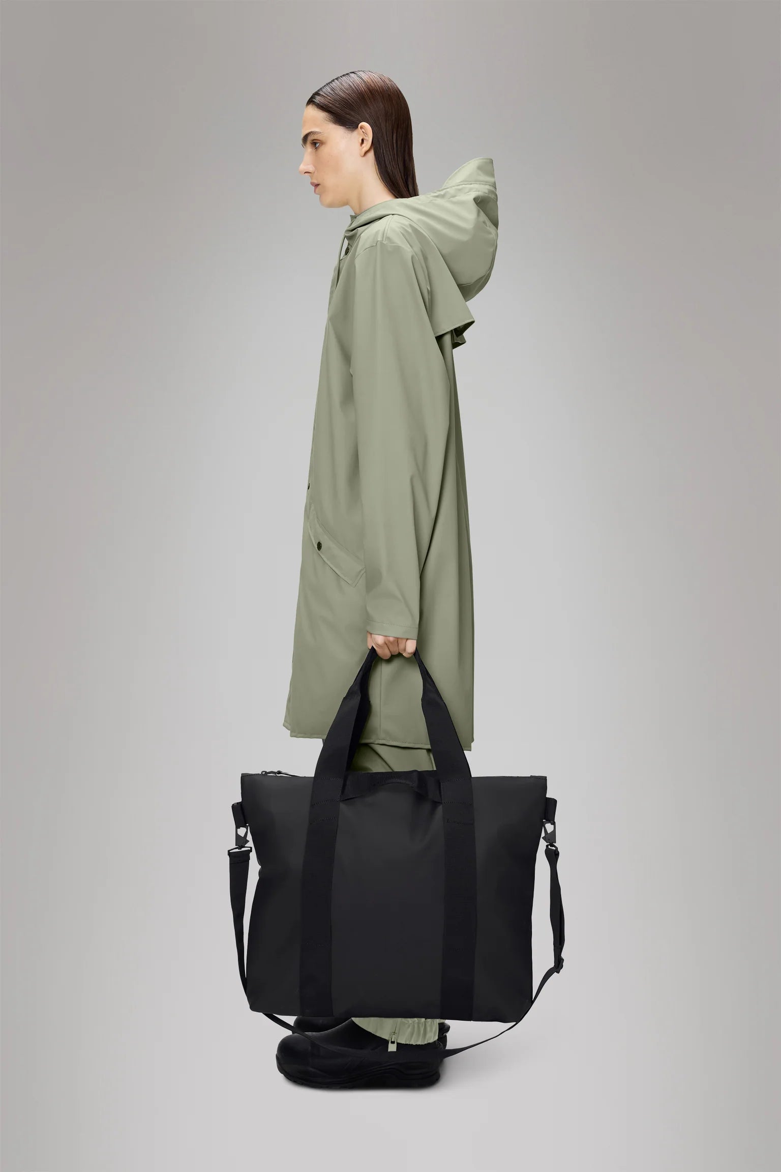 RAINS Tote Bag | Black LEO BOUTIQUE