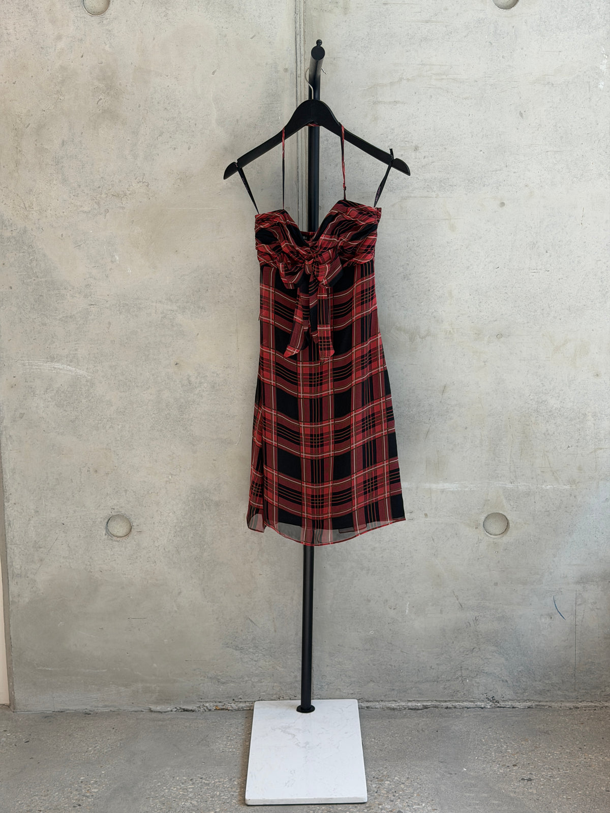 LEO RELOVED 2 Betsey Johnson Red Plaid Dress
