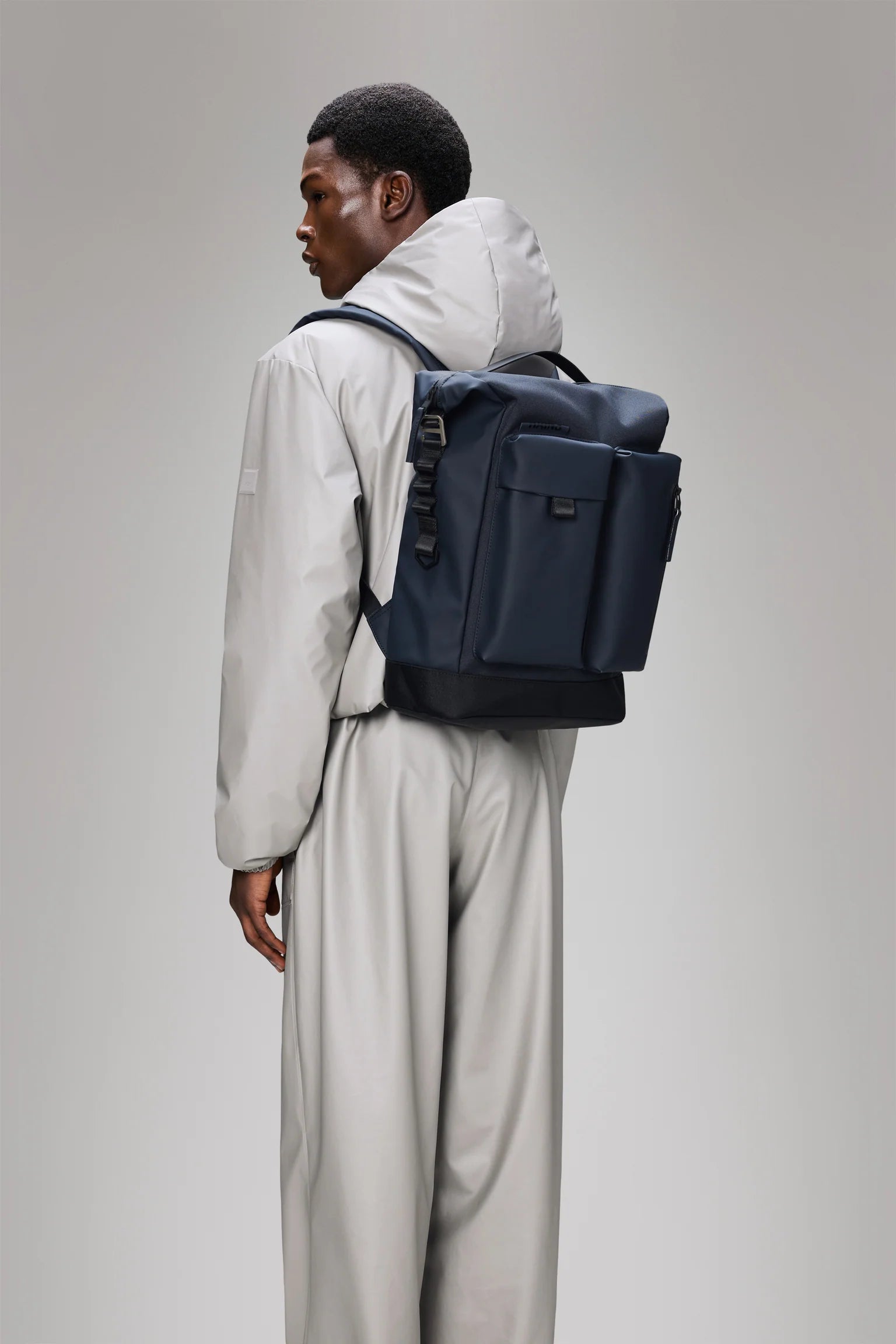 RAINS Otaru Backpack | Navy LEO BOUTIQUE