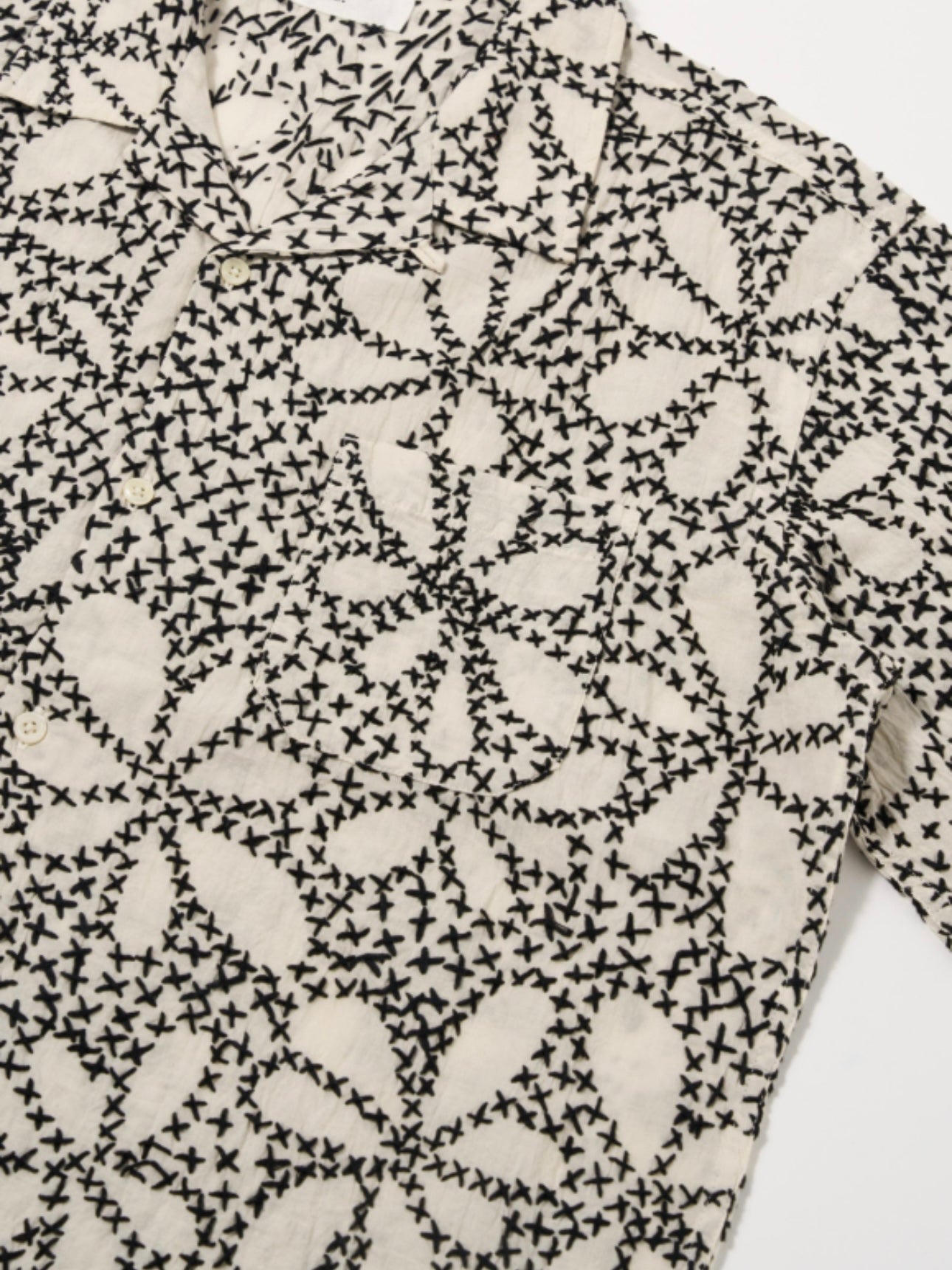 UNIVERSAL WORKS Road Shirt | Ecru/Black LEO BOUTIQUE