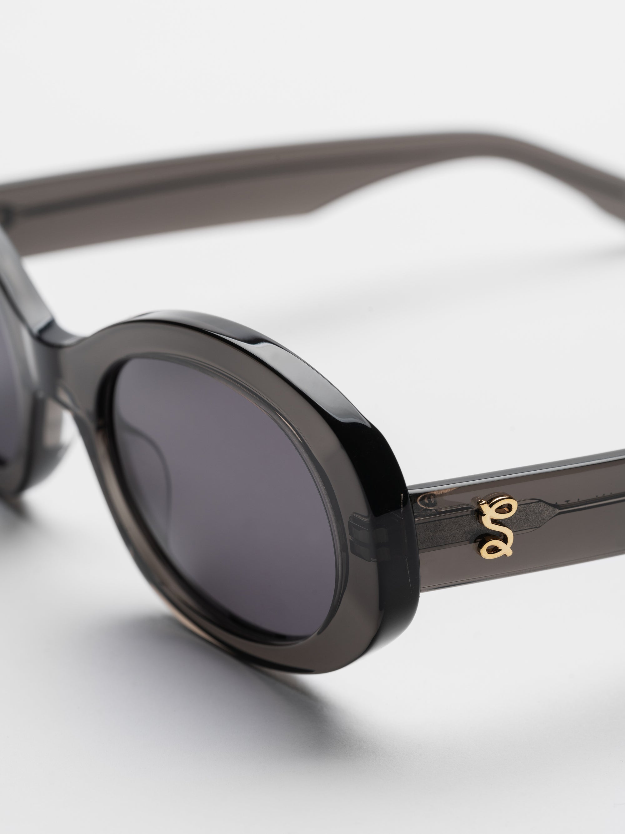 SEFR Orbit Sunglasses | Black LEO BOUTIQUE
