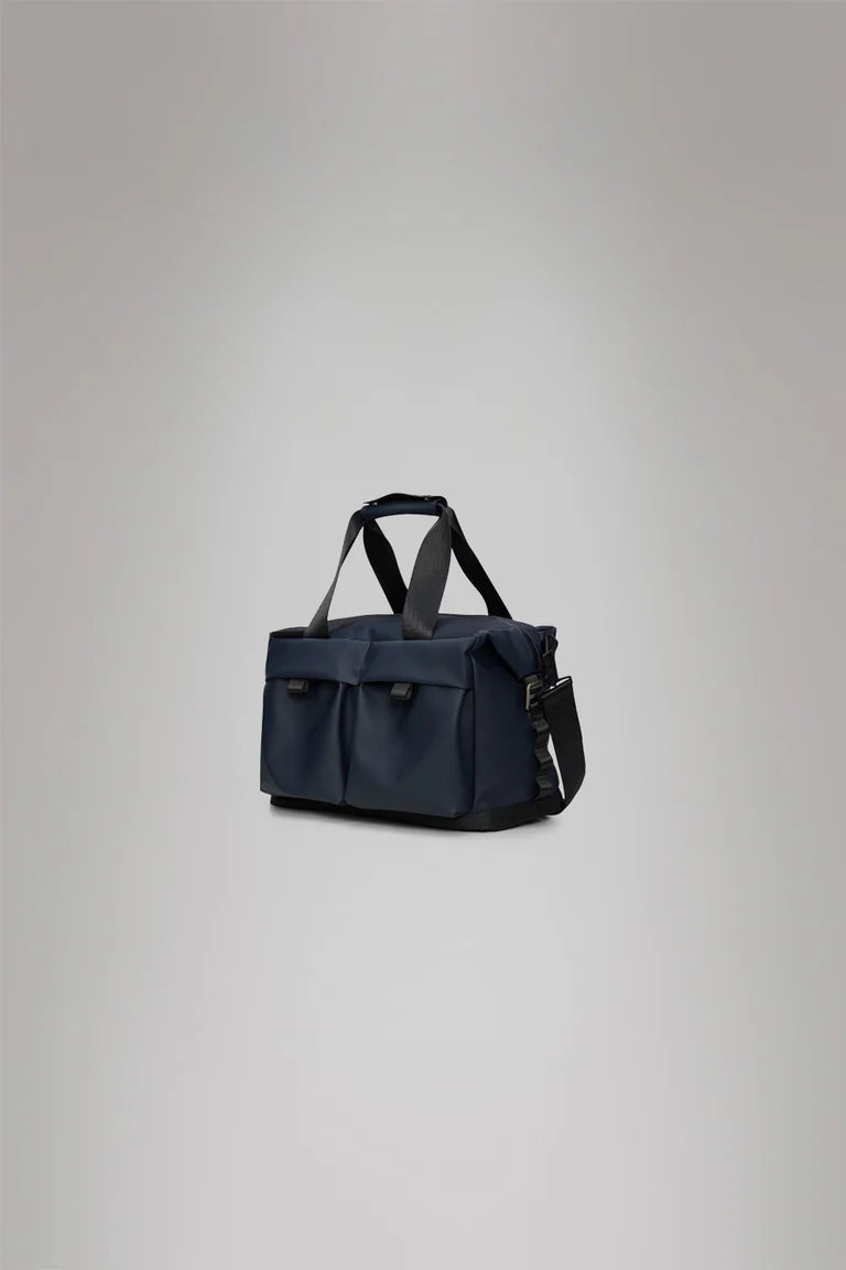 RAINS Otaru Weekend Bag | Navy LEO BOUTIQUE