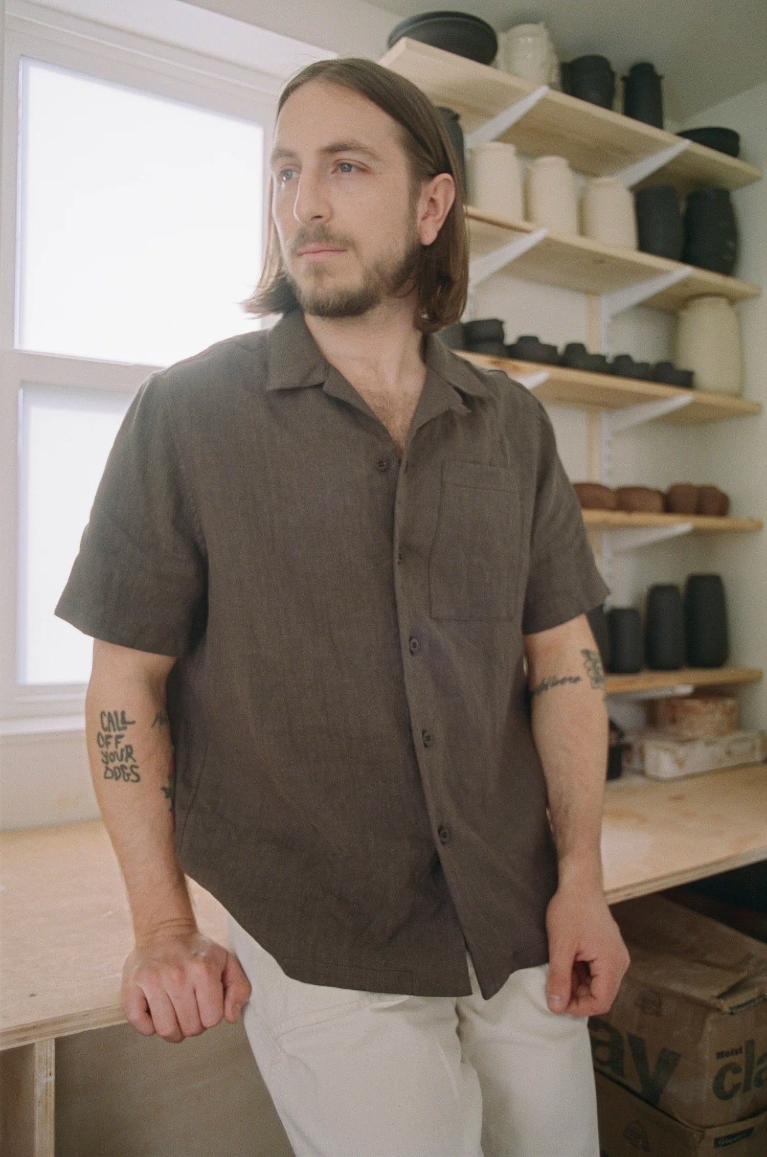 SATURDAY PROJECT French Linen Chore Shirt | Chestnut LEO BOUTIQUE 