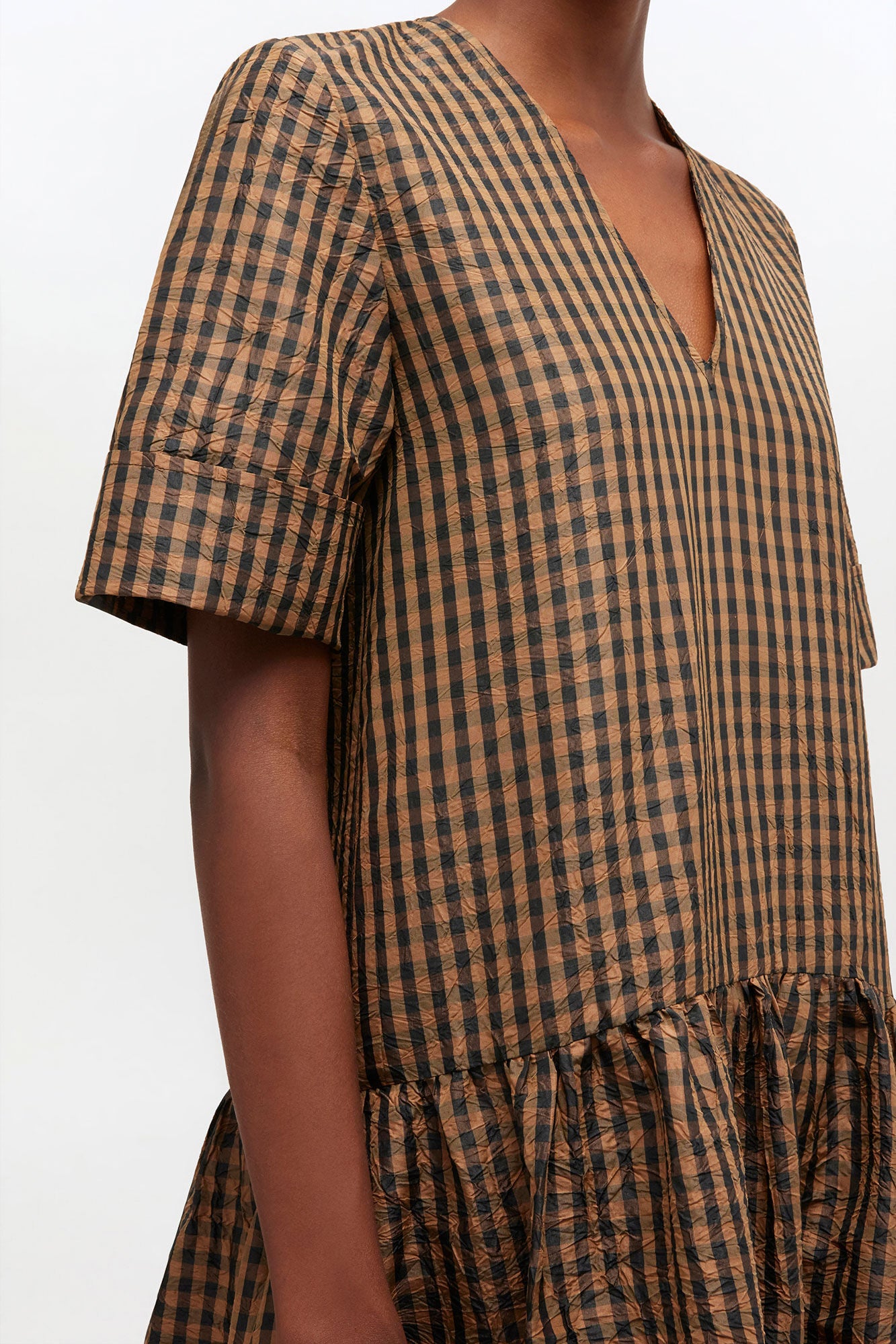 LEO BOUTIQUE Crinkled Taffeta Check Long Dress | Tobacco Brown GANNI 
