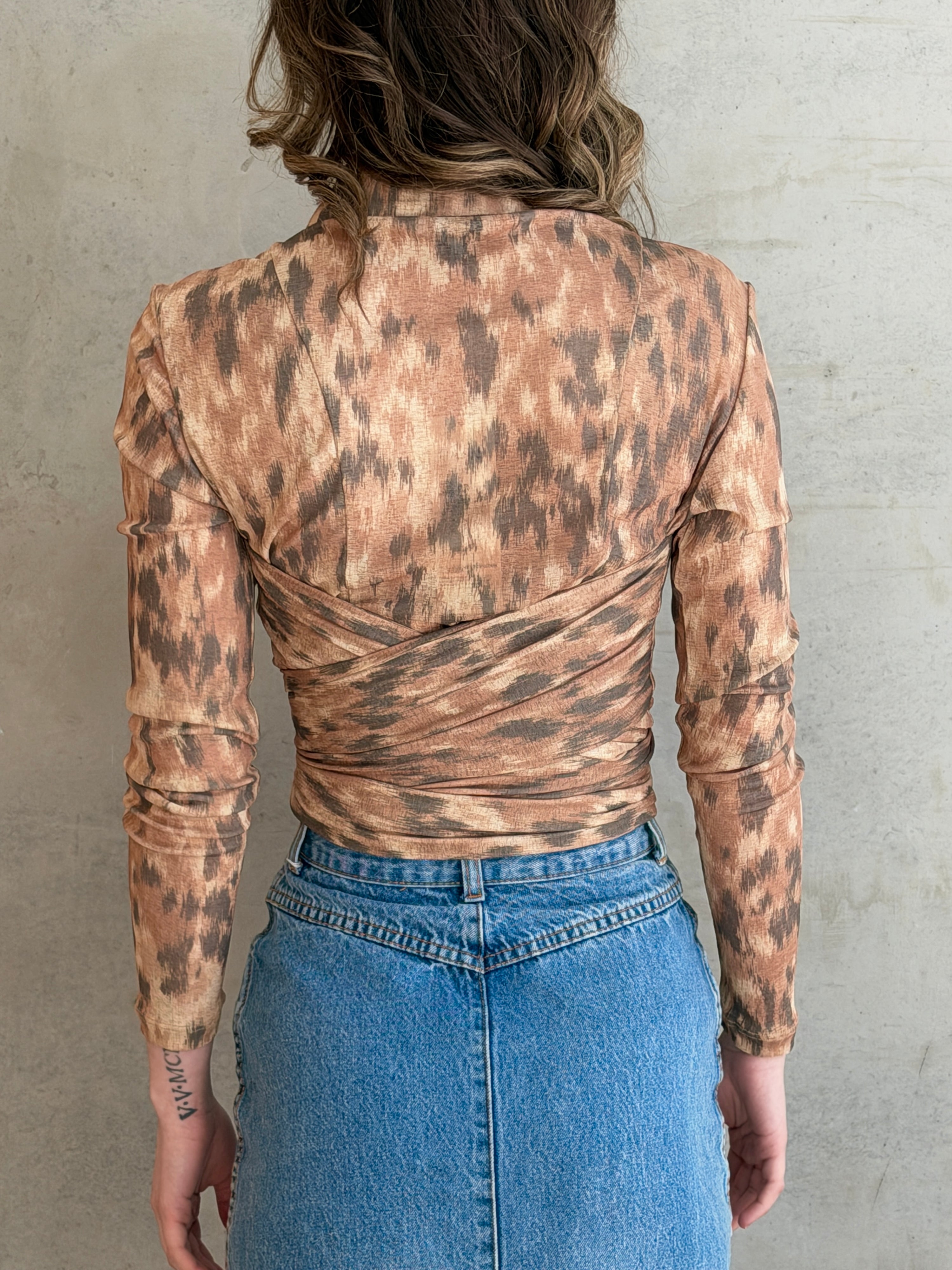 LEO BOUTIQUE Printed Marl Mesh Tie Blouse | Burro GANNI