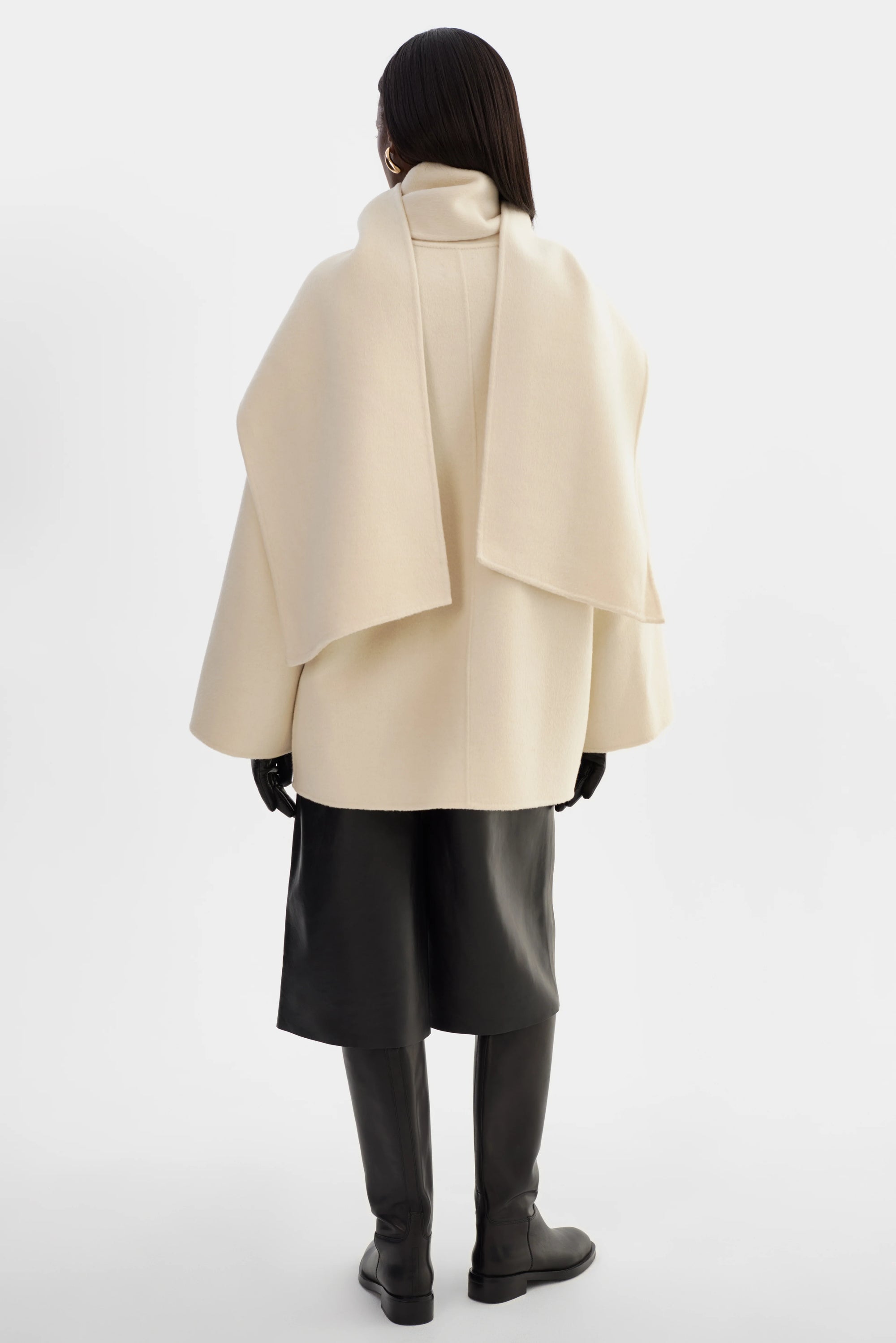 LEO BOUTIQUE Anca Scarf Coat | Winter White LAMARQUE