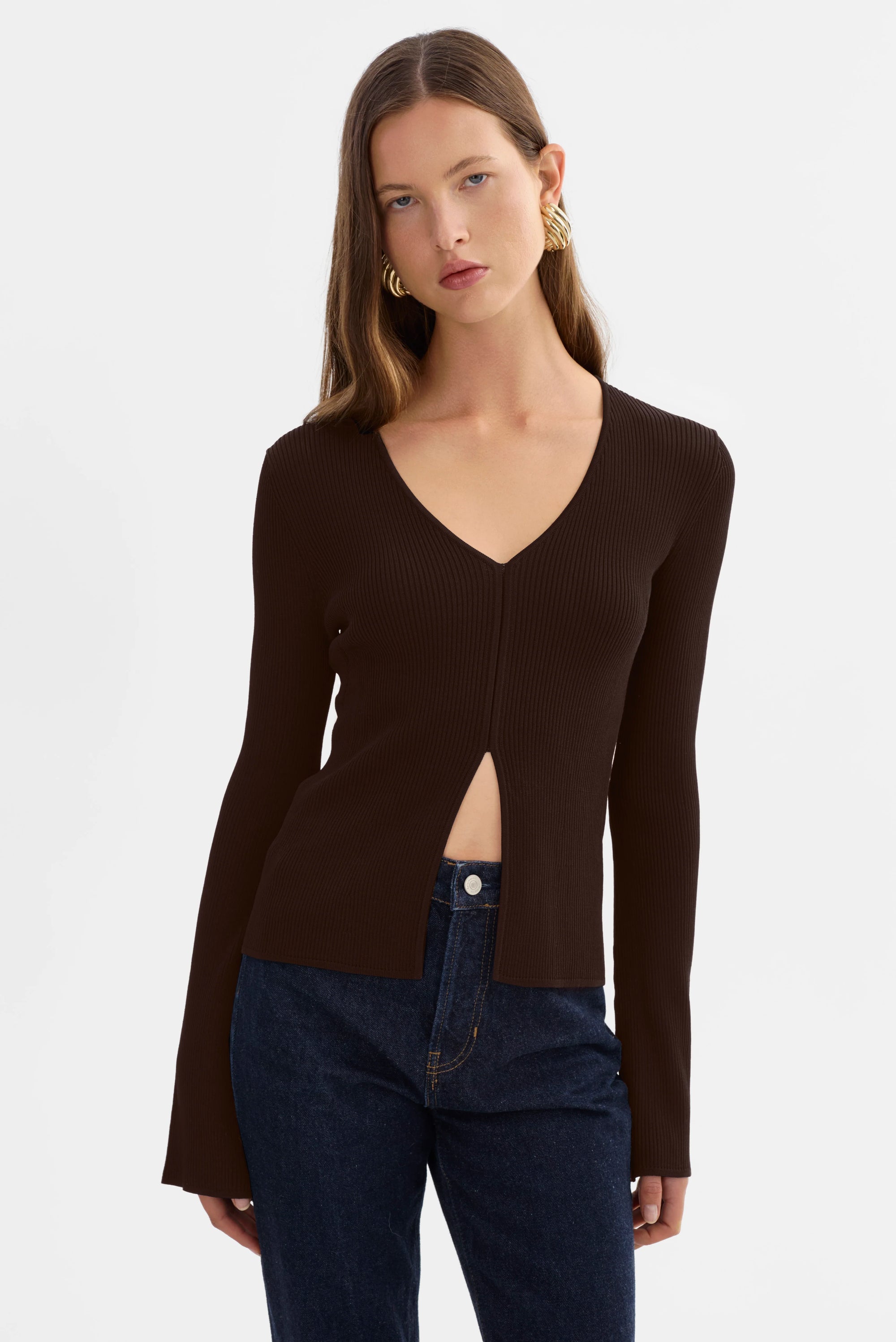 LEO BOUTIQUE | Aracelli V-Neck Top | Dark Brown LAMARQUE
